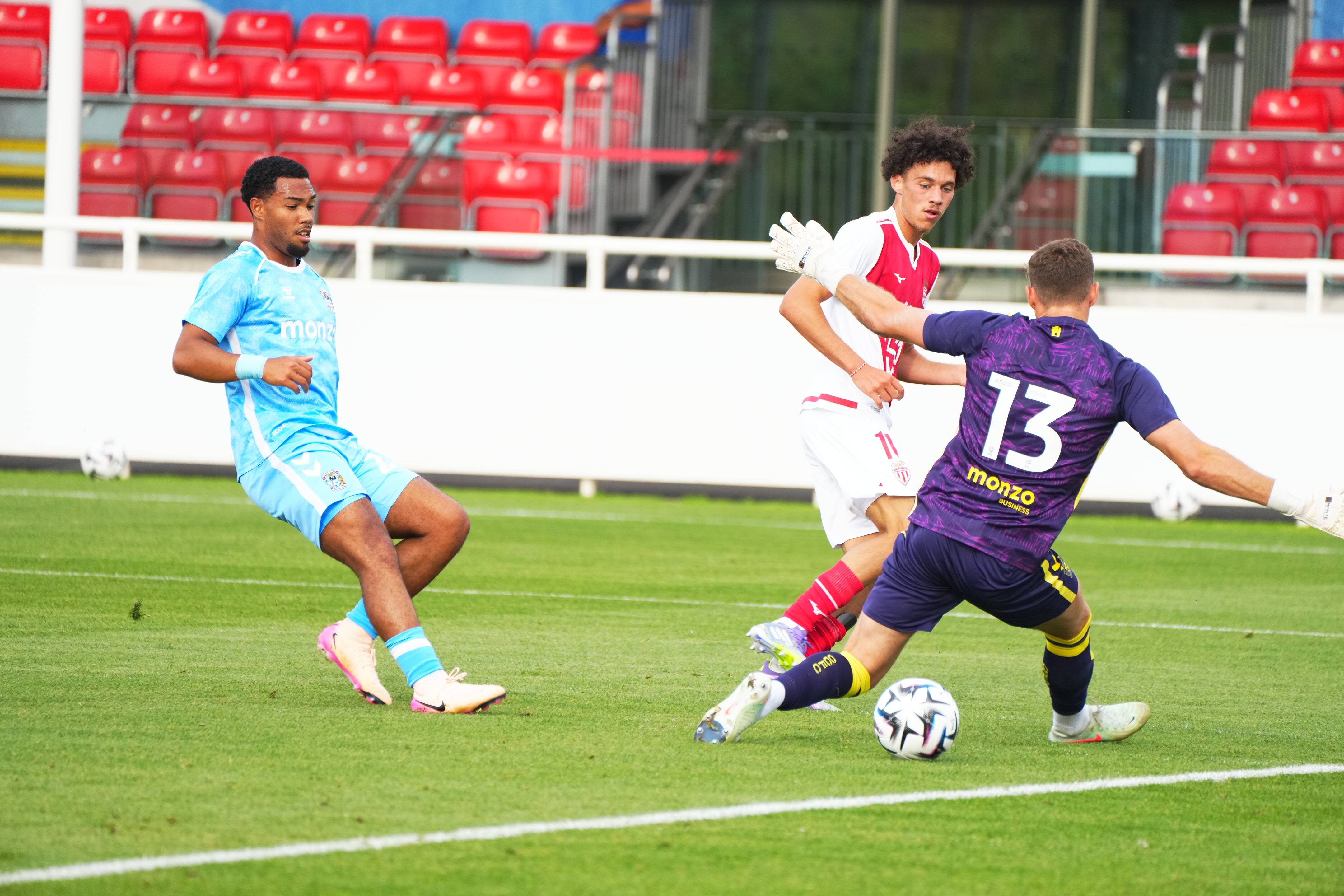 Transferts surévalués, délicate gestion des jeunes et joueurs indécis quant à leur avenir... Pourquoi l'AS Monaco peine à dégraisser son effectif?