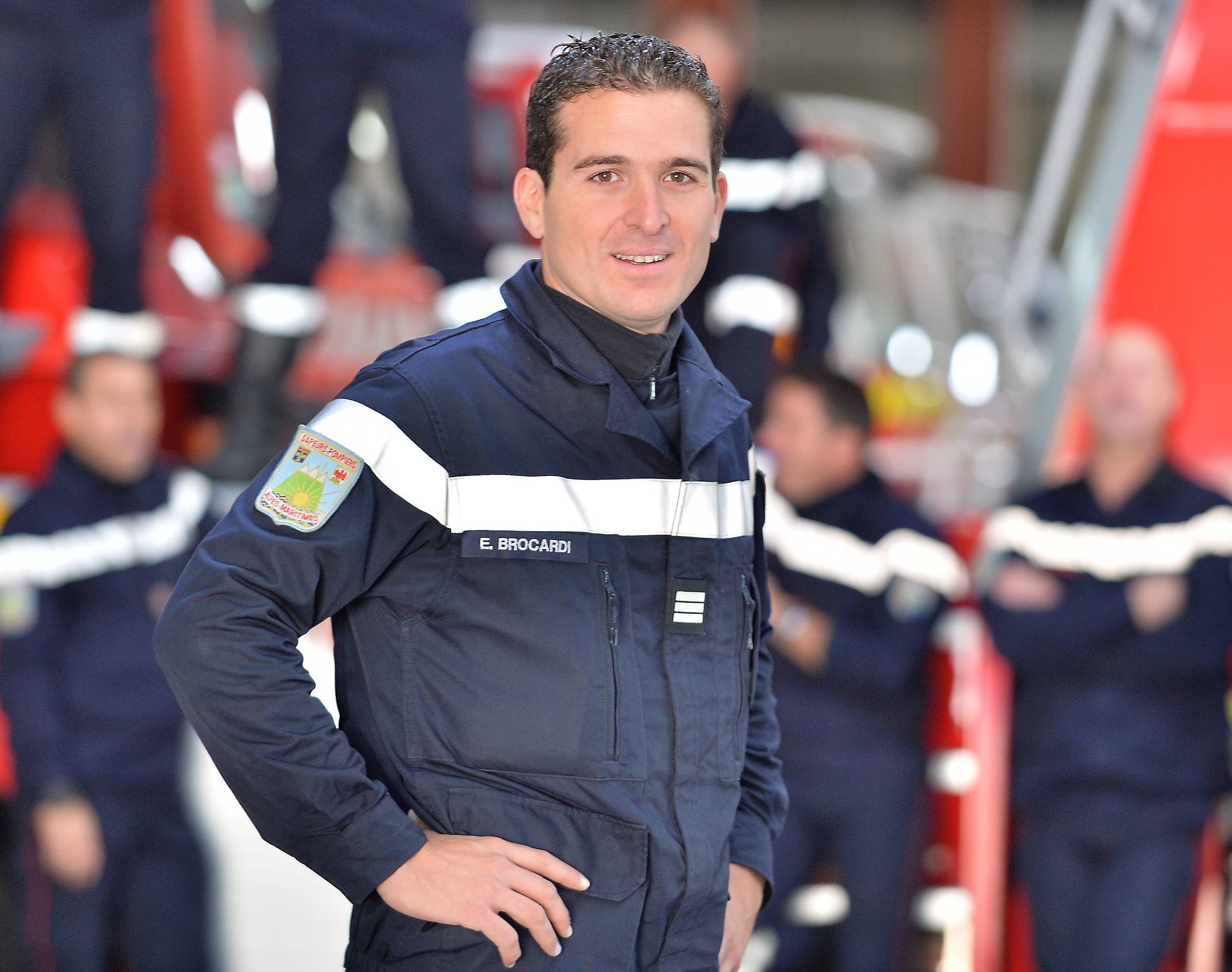 "Il faut réfléchir à des moyens d'auto-extinction des véhicules", selon Eric Brocardi, le porte-parole des sapeurs-pompiers de France