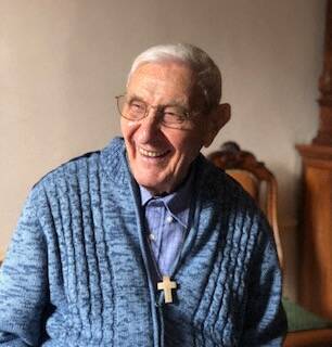 "Il avait ce don de rassembler, d'entraîner les autres avec lui": plusieurs hommages venus d'Antibes pour le père Simon Trotabas