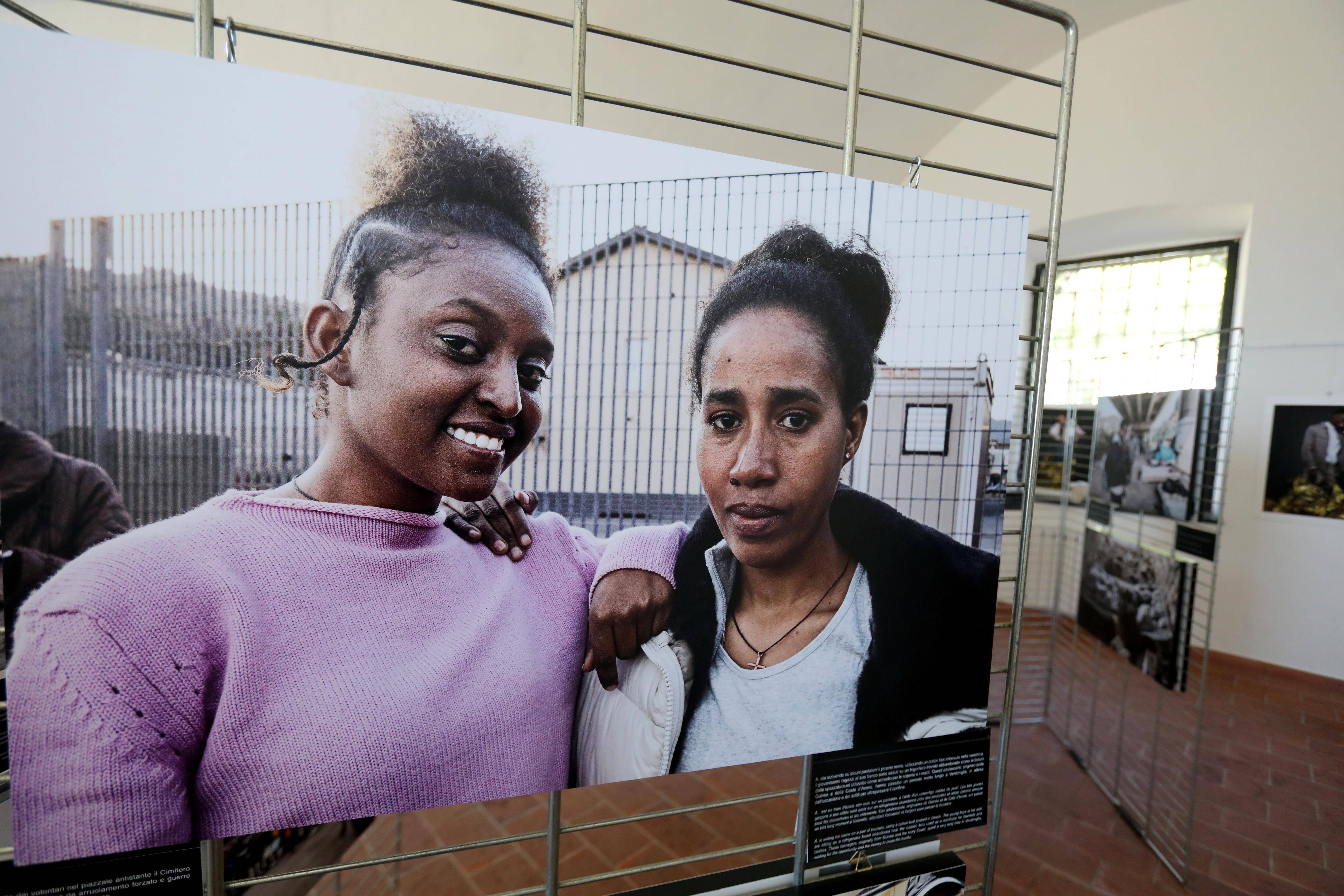 "Malgré les contrôles, la majorité trouve le moyen de passer": que retenir de ces 10 ans de crise migratoire à la frontière franco-italienne de Menton?