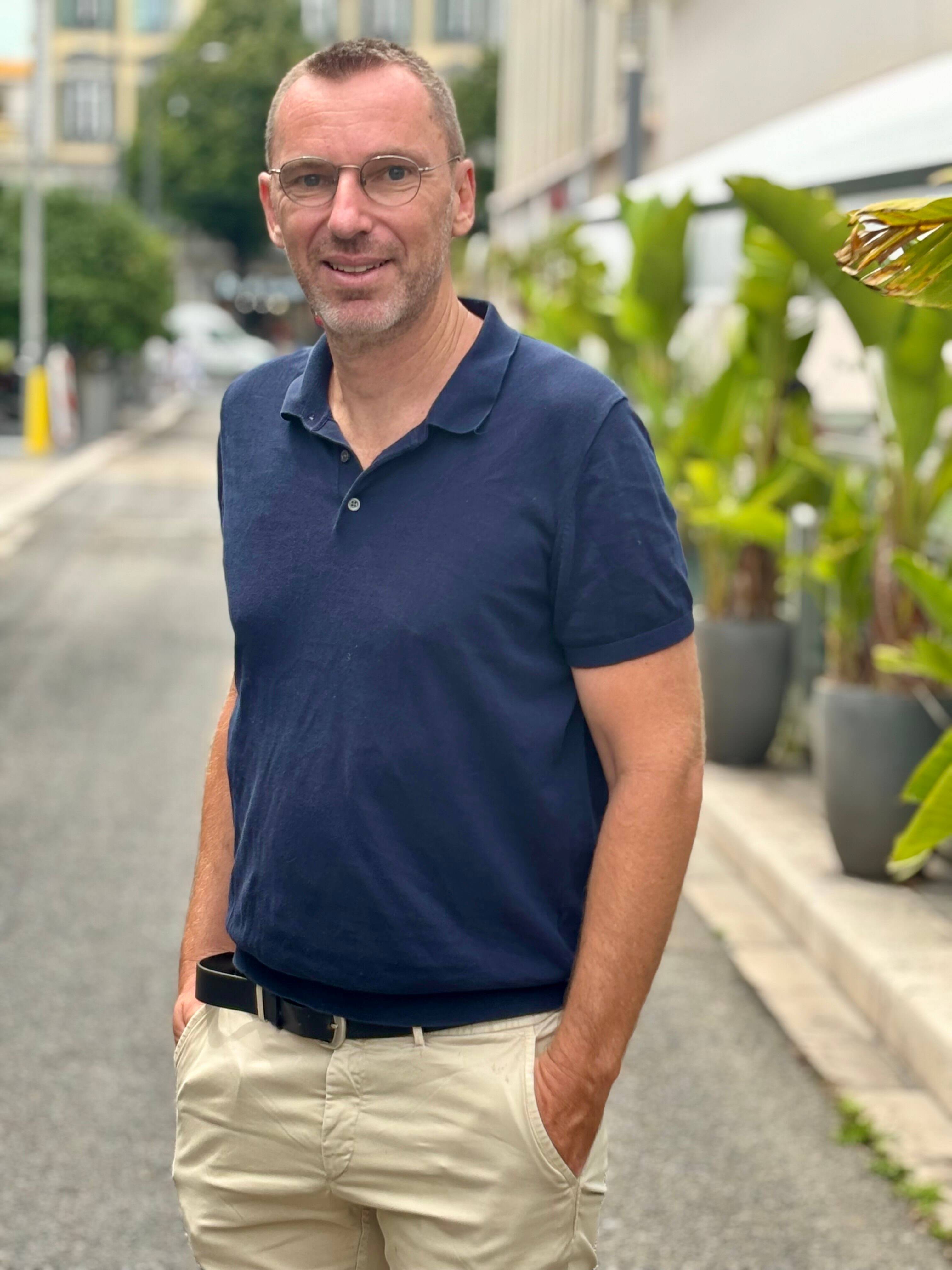 "Je peux incarner quelque chose ou juste coller des affiches": à Nice, un ancien cadre socialiste rejoint Place publique, à huit mois des municipales