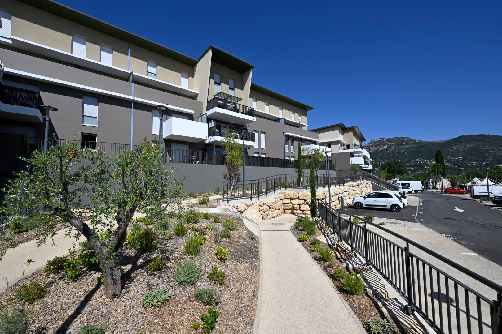 Logements sociaux: la première résidence en baux réels solidaires lancée dans la Métropole a été inaugurée