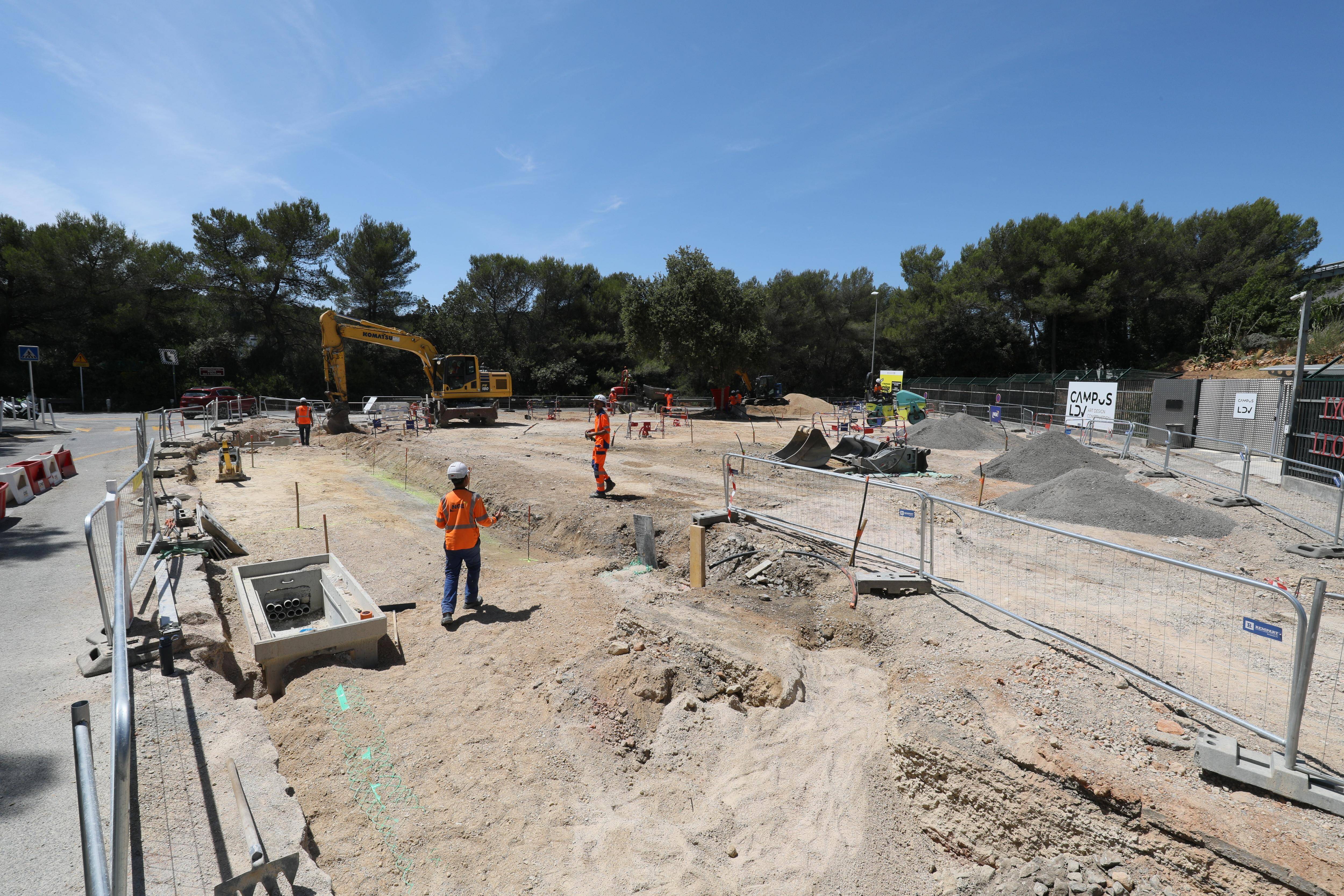 "Une première dans le département": une innovation sur le chantier de la ligne B du bus-tram d'Antibes