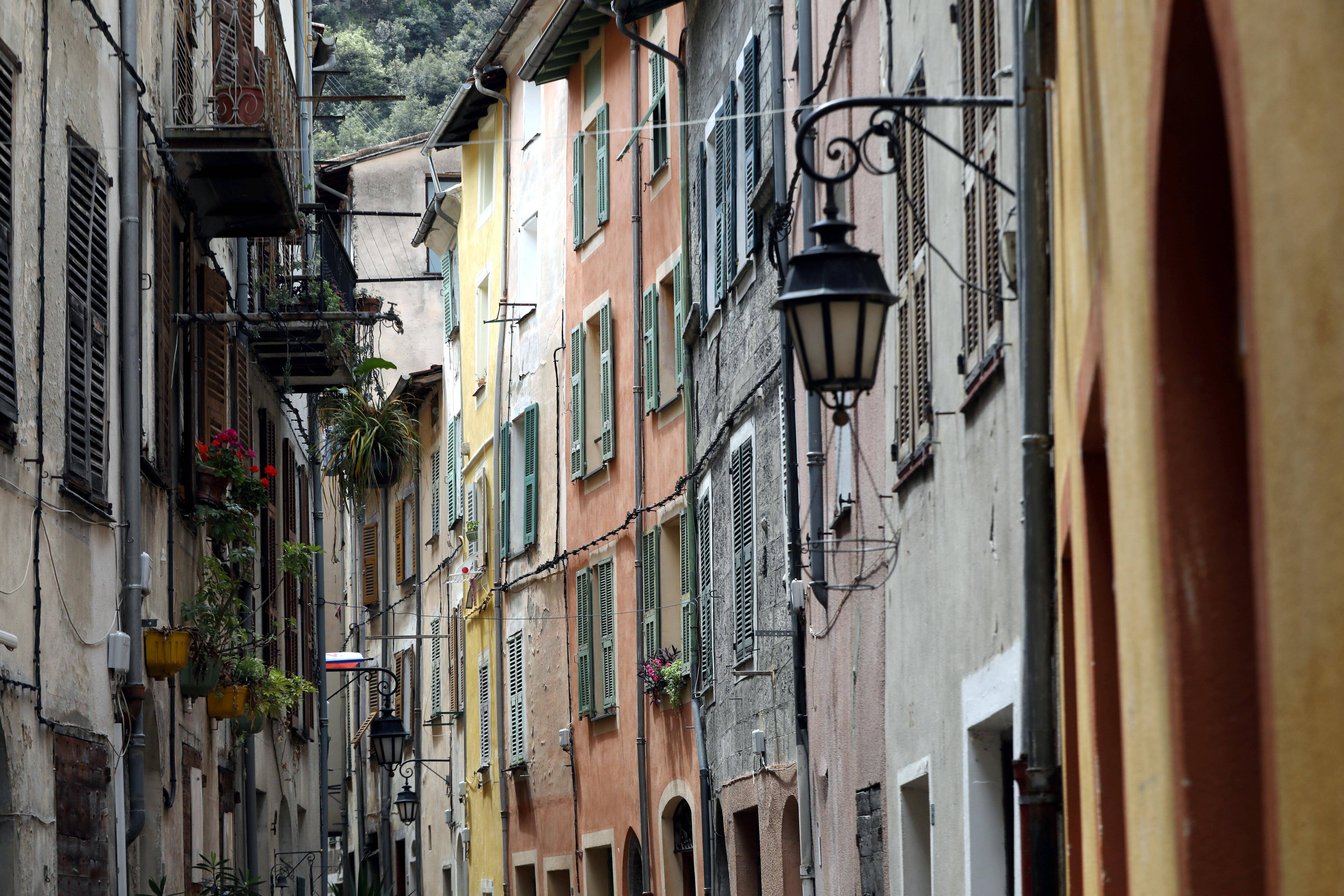 Sa commune doit payer une taxe de péréquation à l'Etat, le maire de Breil écrit à François Bayrou pour la contester