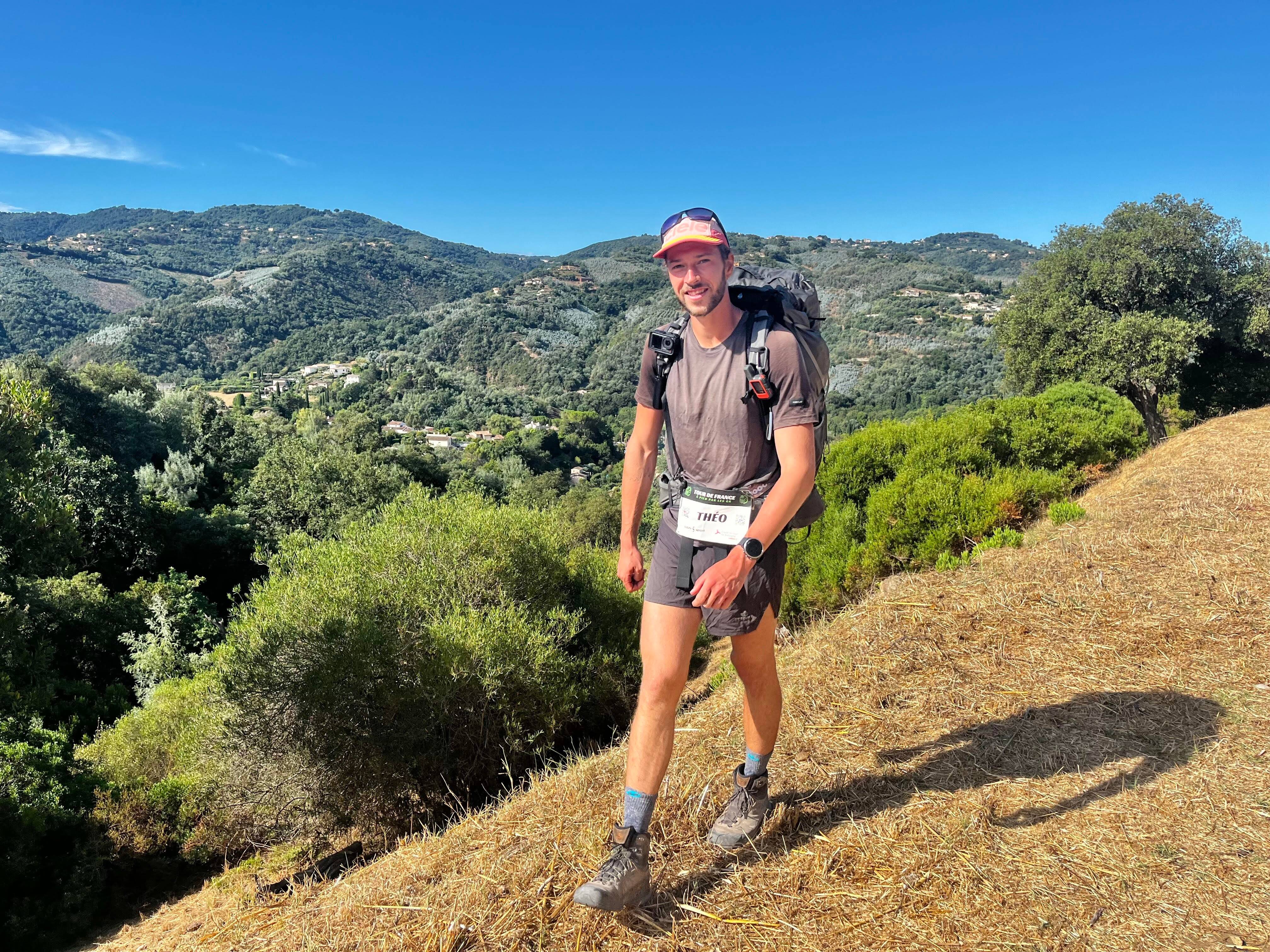 Grasse, Gourdon, Vence... Marchez avec Théo Vétil, qui parcourt 8.300 km pour les malades de Parkinson