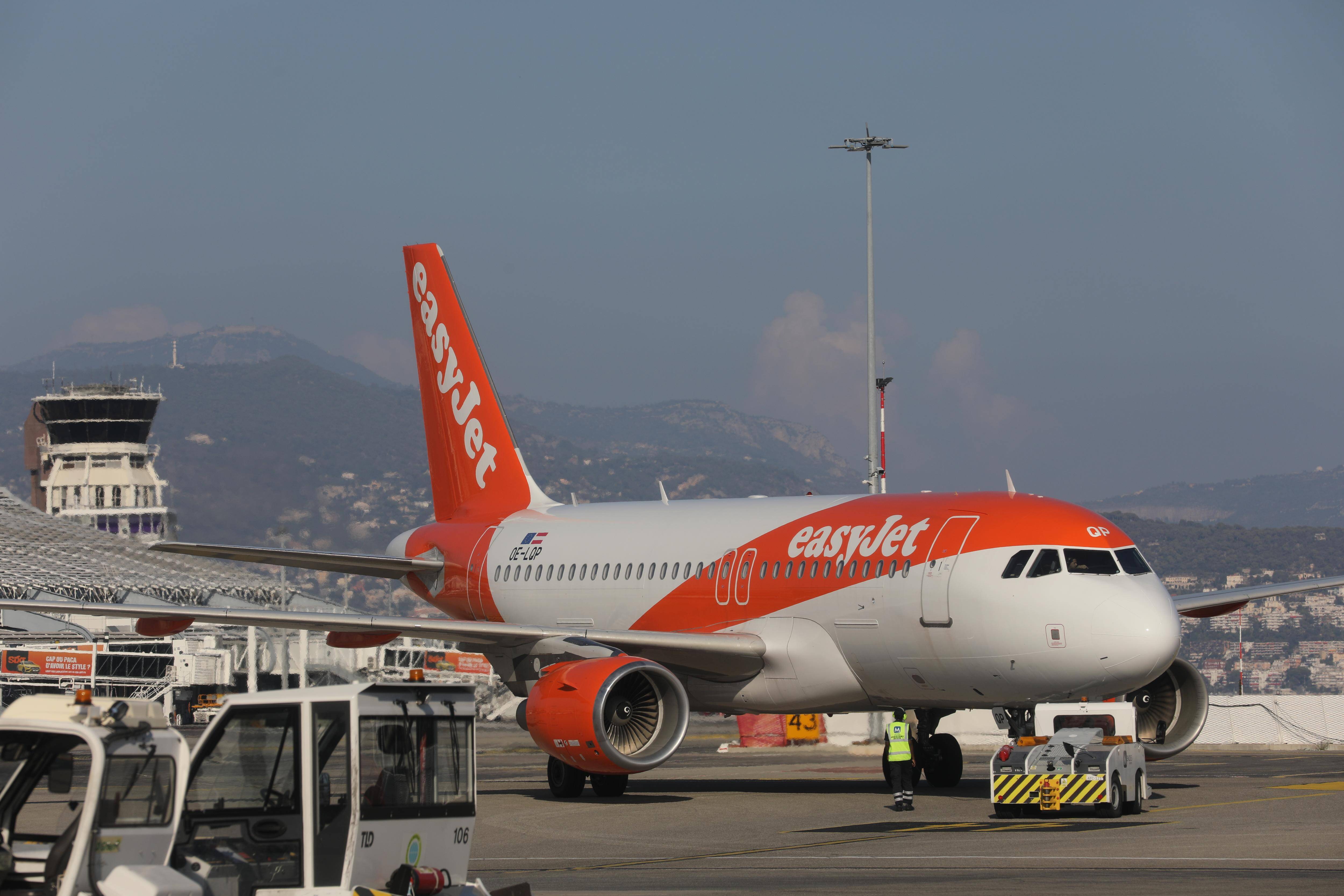 "On a senti tout l'avion trembler": deux avions EasyJet entrent en collision en Angleterre