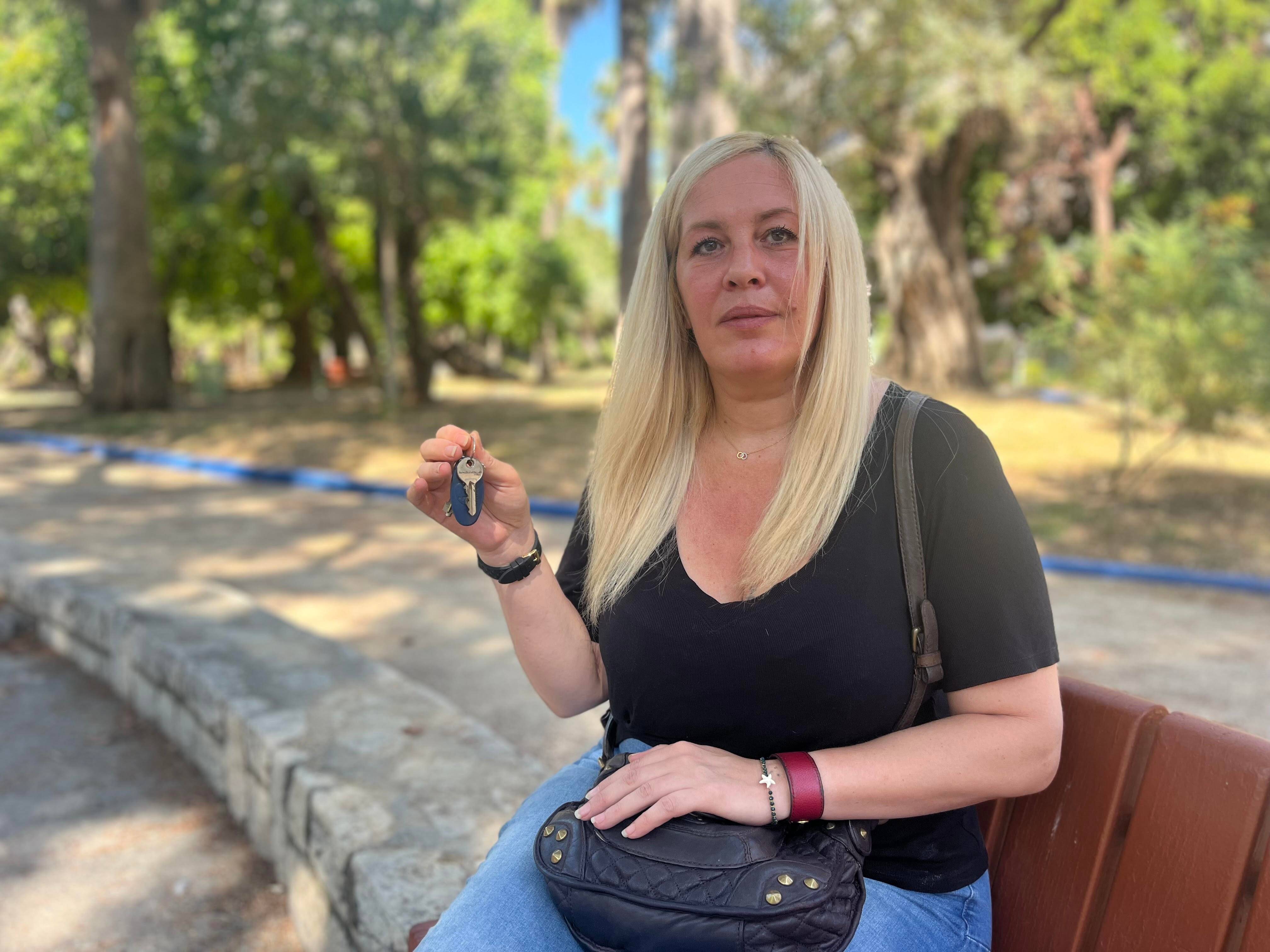 "Dans un mois, je suis à la rue": reconnue handicapée, cette Antiboise doit quitter son logement mais n'a toujours pas de solution