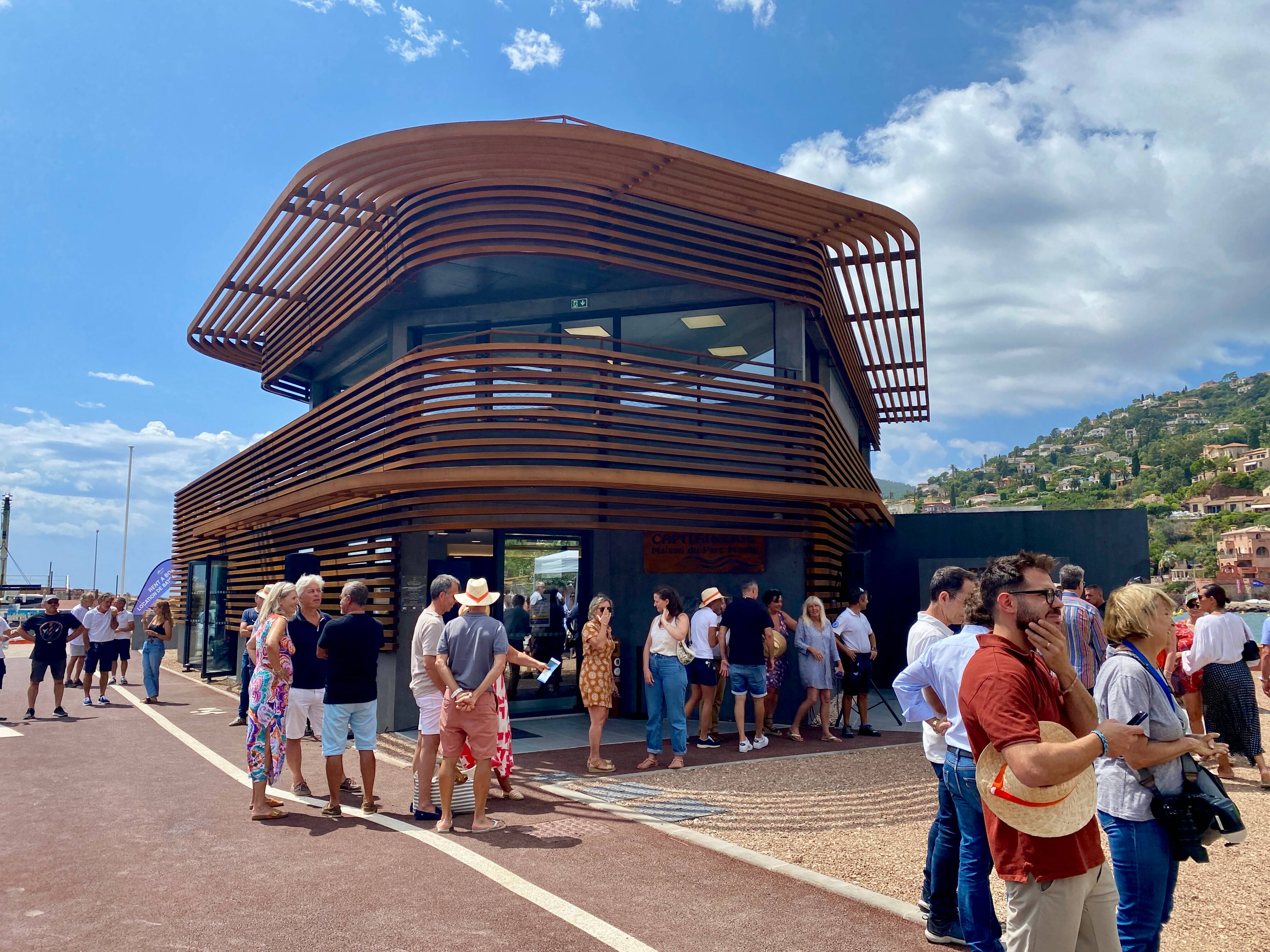 "Nous allons nous engager à limiter la chasse au poulpe": la nouvelle Capitainerie à la Figueirette a été inaugurée