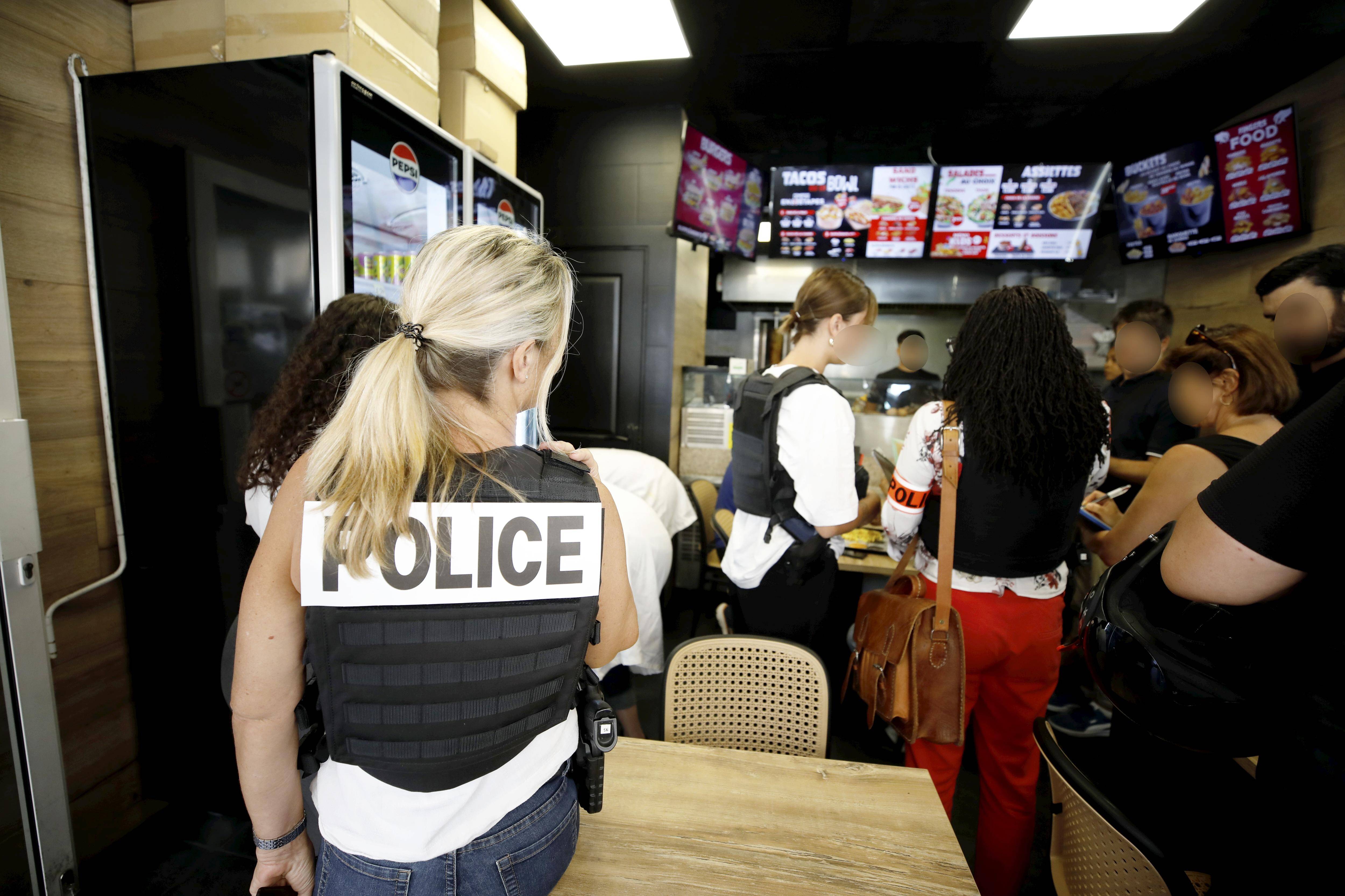 Police nationale et municipale, Urssaf, service d'hygiène... Grosse opération de contrôle de snacks et d'automobilistes à Cagnes-sur-Mer