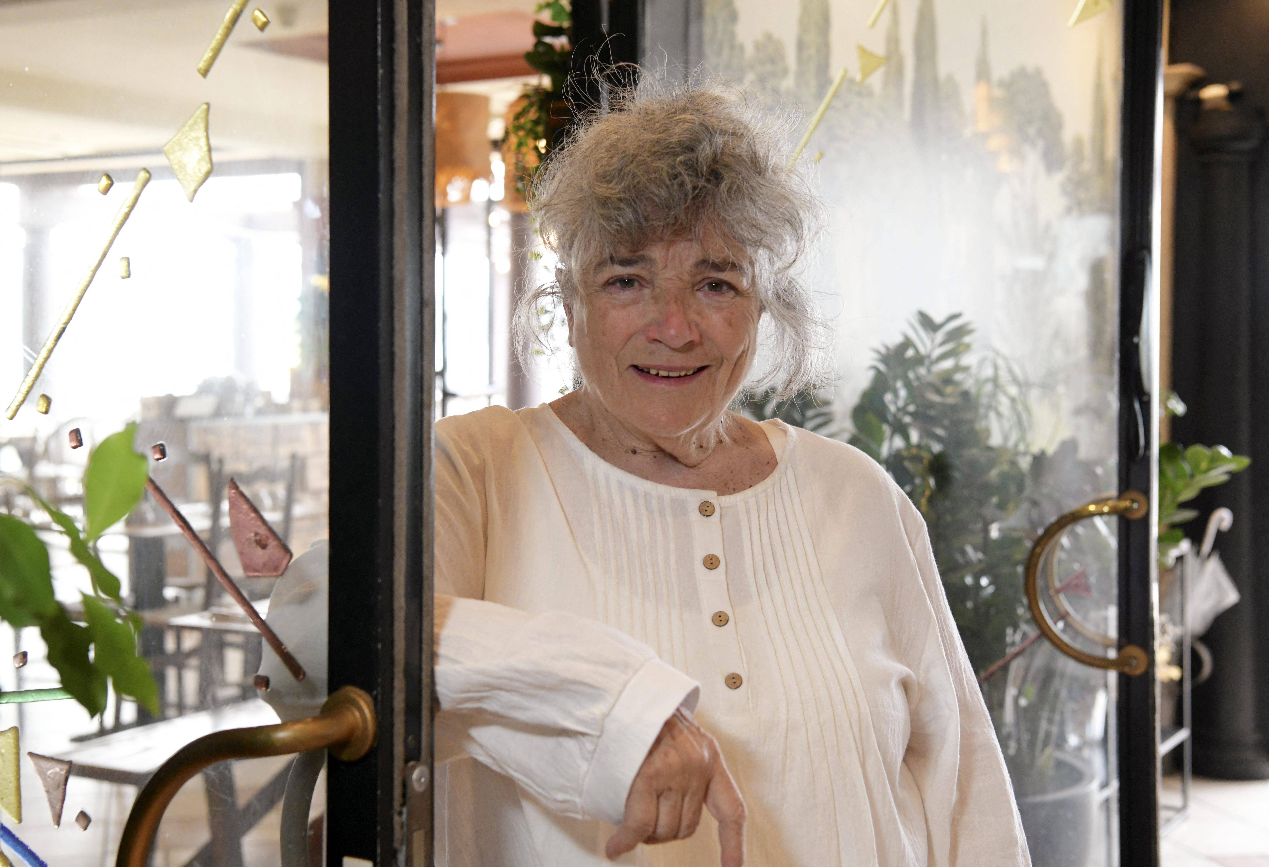 Seule en scène, Coline Serreau dévoile les coulisses de son art