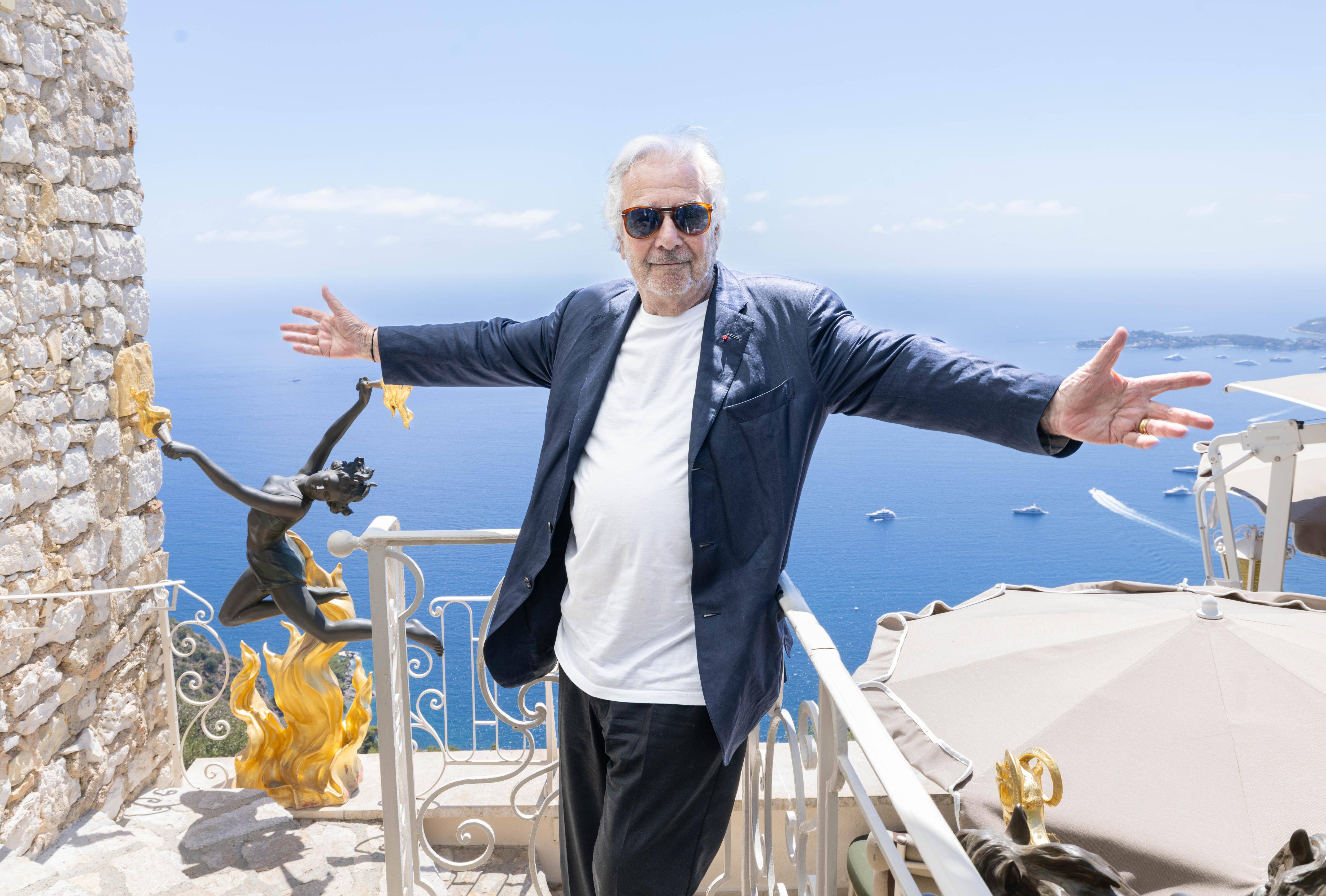 "La scène, c'est mon opium": rencontre avec Pierre Arditi avant d'être sur la scène des Théâtrales d'Èze, dont il est le parrain