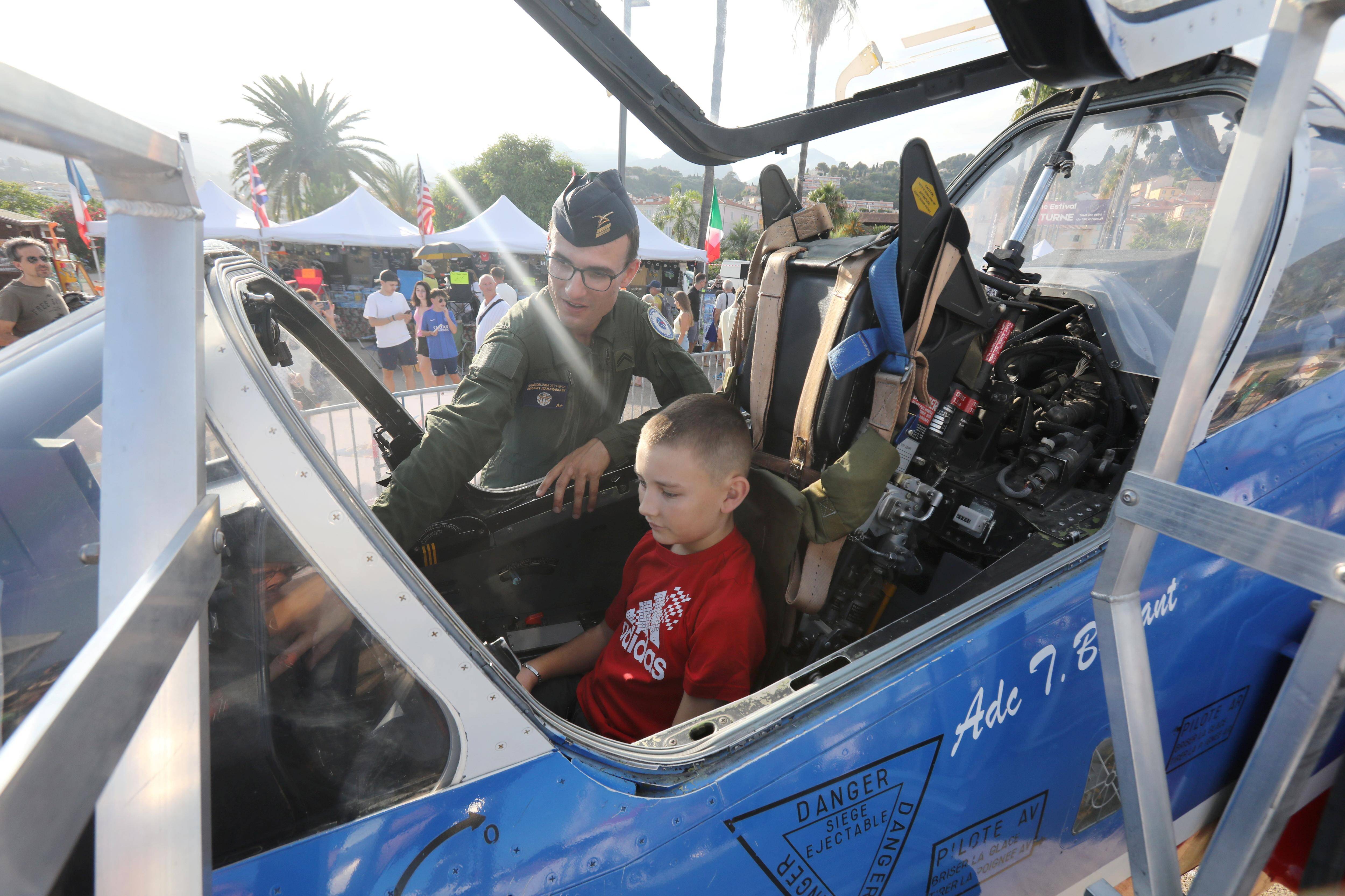 Alpha Jet à taille réelle, simulateurs... décollage réussi pour le village de l'aéronautique à Menton