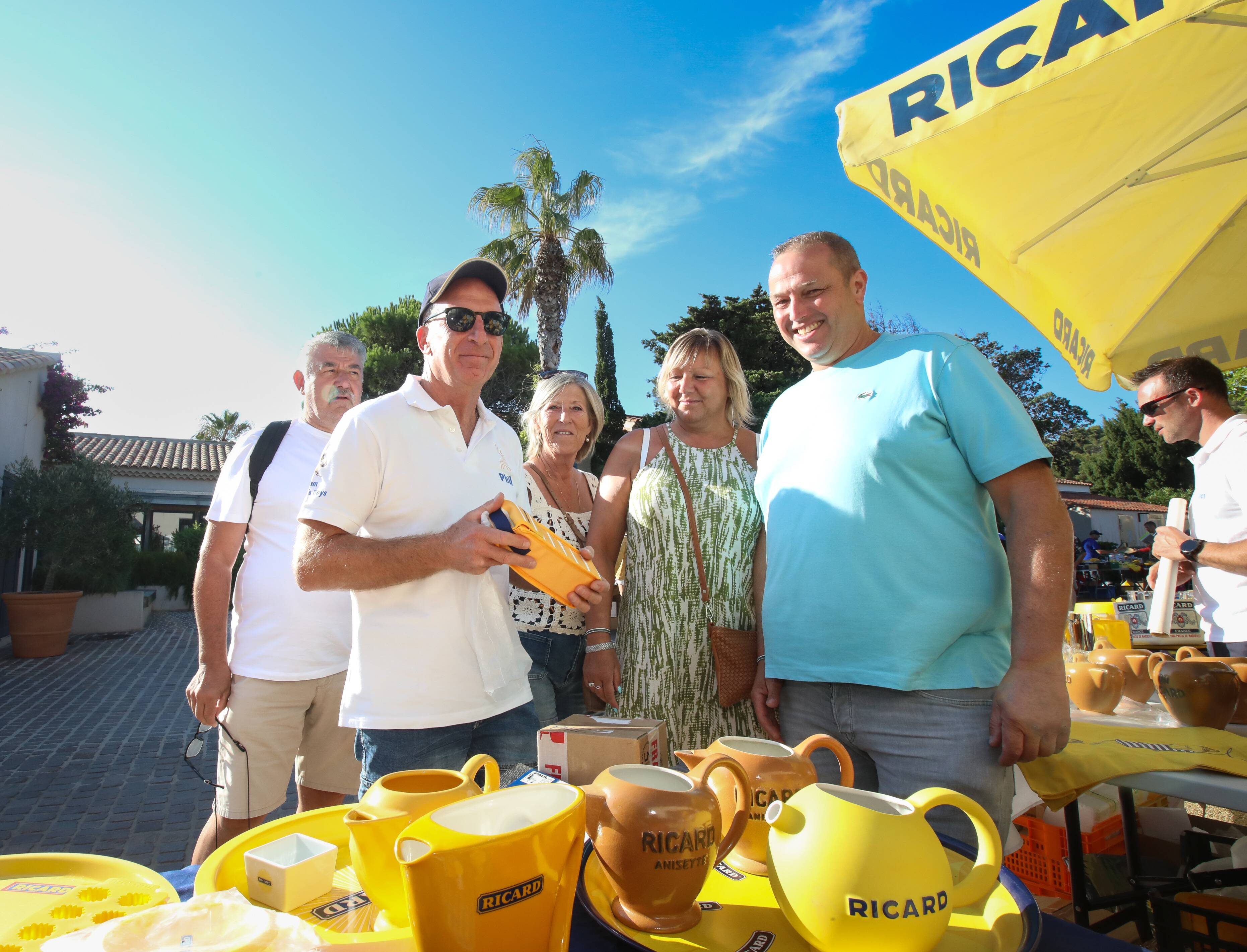 "Trouver la pièce rare qu'on n'a pas": sur cette île varoise, ils collectionnent les objets Ricard sans modération