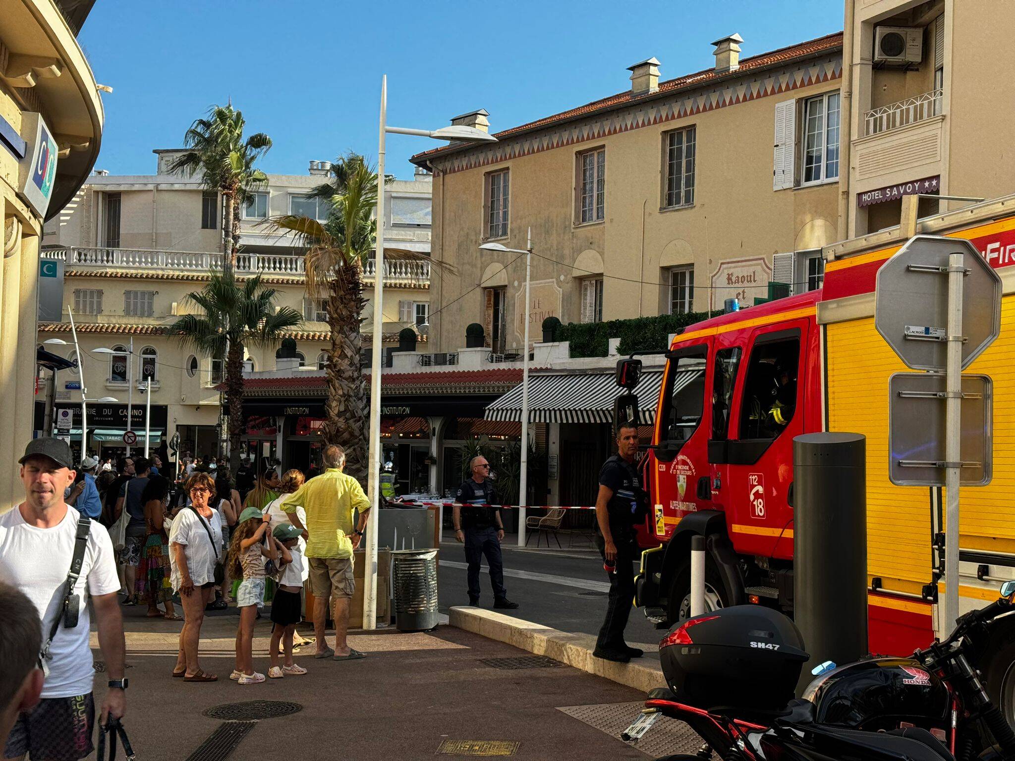 Un incendie se déclare sur la terrasse d'un restaurant au coeur de Juan-les-Pins