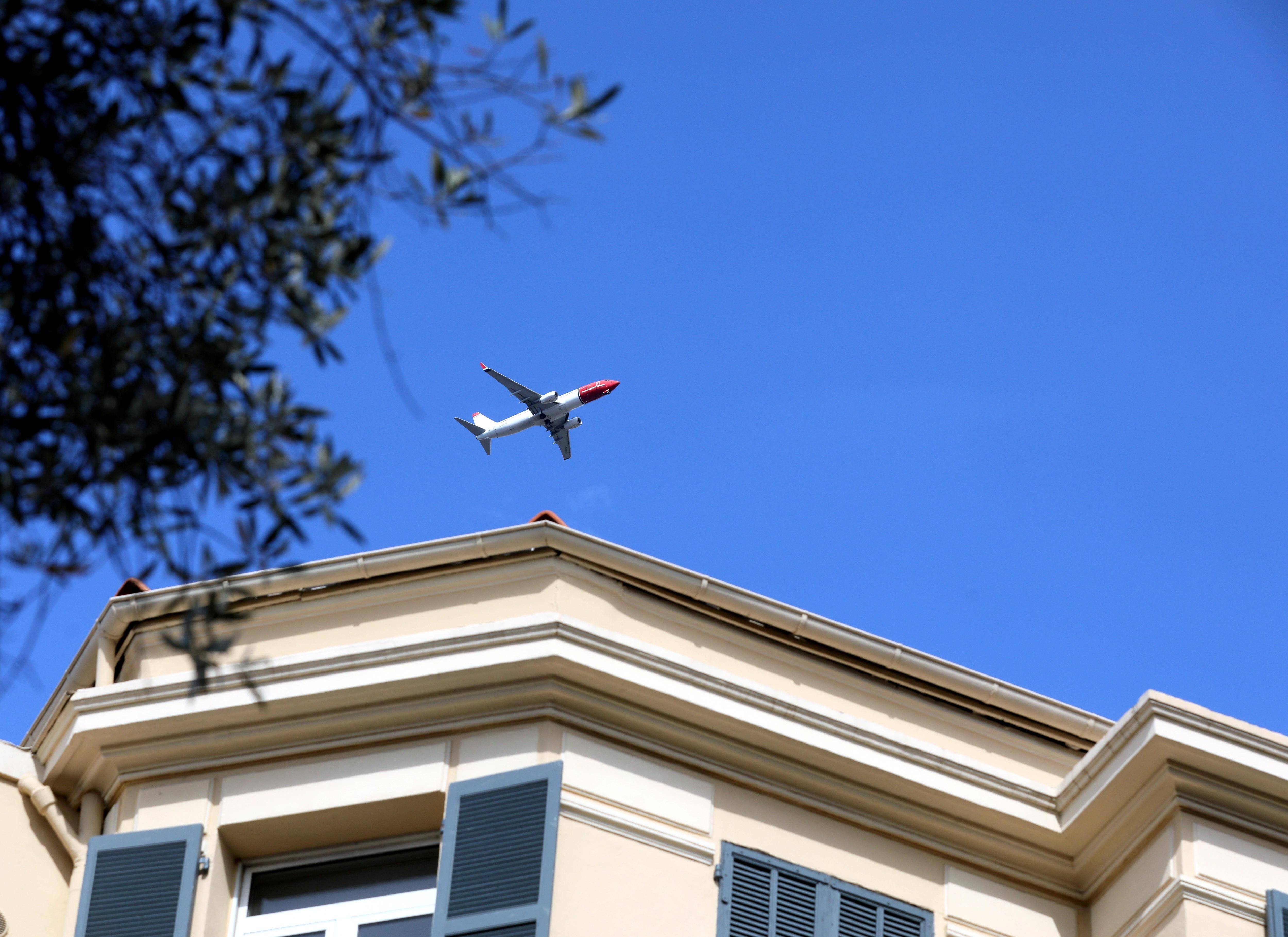 "Dénoncer l'aéroport suscite des moqueries": ce couple d'Antibois n'en peut plus des survols d'avions