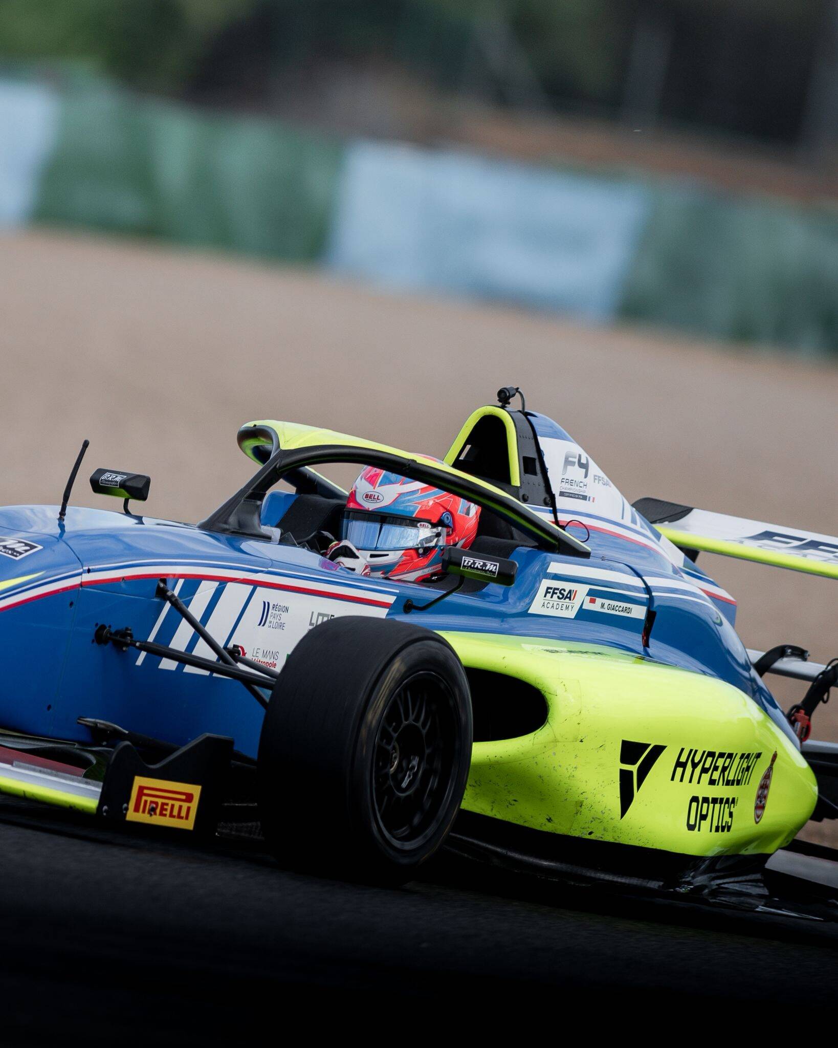 Le pilote monégasque Matteo Giaccardi signe un podium sur le circuit mythique de Magny-Cours en championnat de France F4