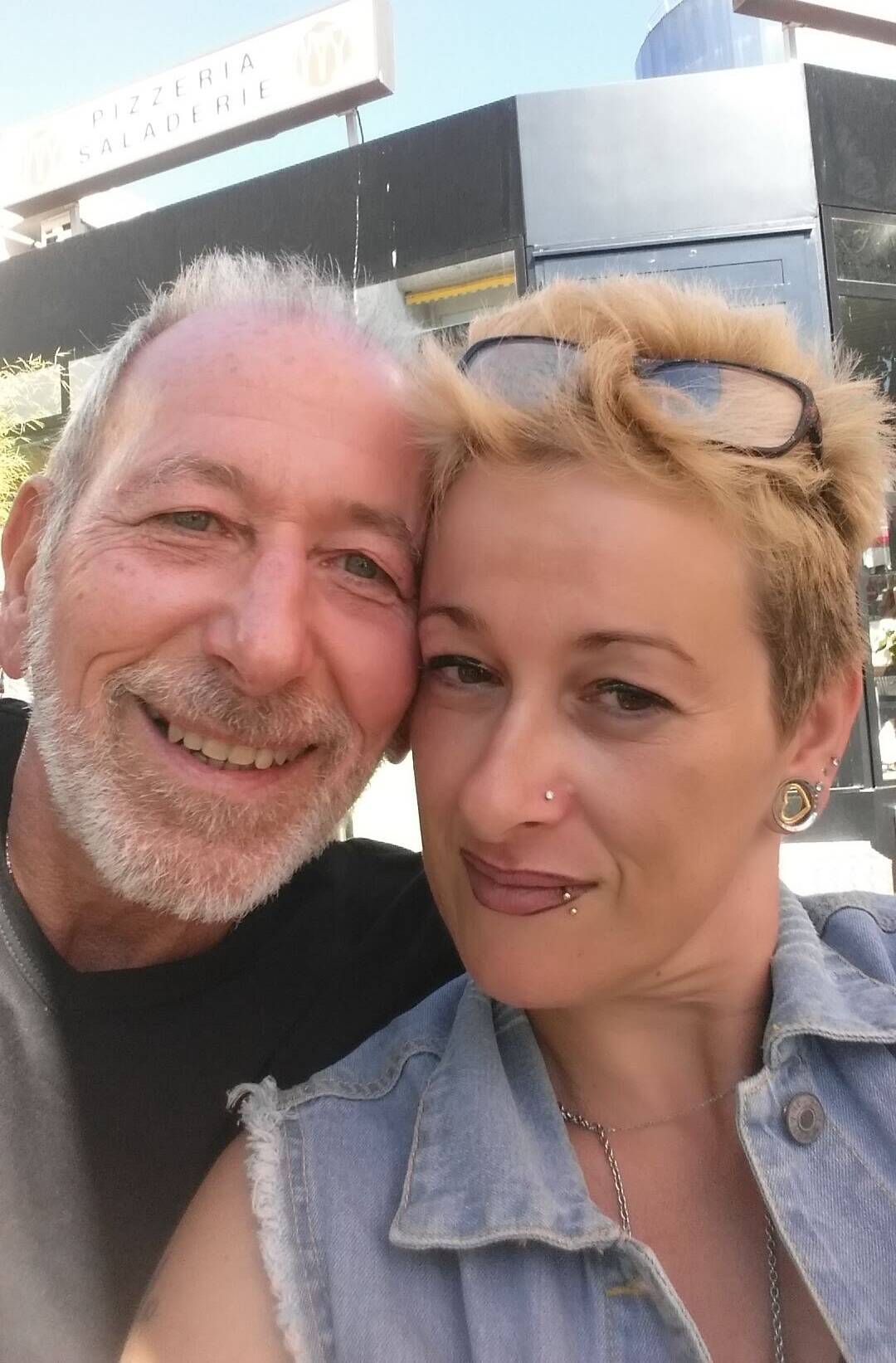 "Cosme? Comme l'assassin?": la veuve du médecin biologiste accusé d'assassinat à Nice, puis acquitté, sort du silence pour laver l'honneur de son époux