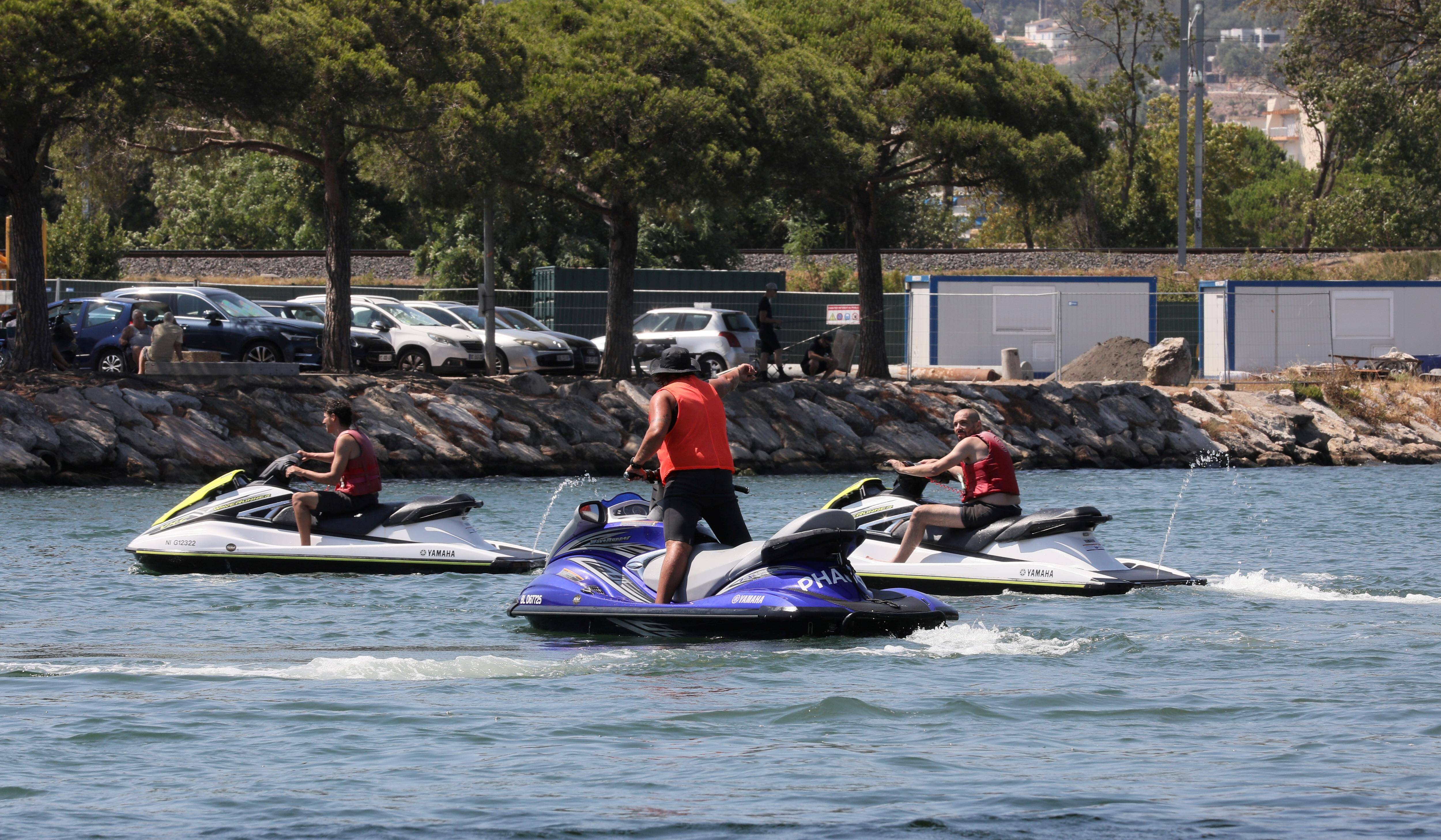 Théoule veut les chasser de son littoral: les jet-skis doivent-ils être interdits en mer?