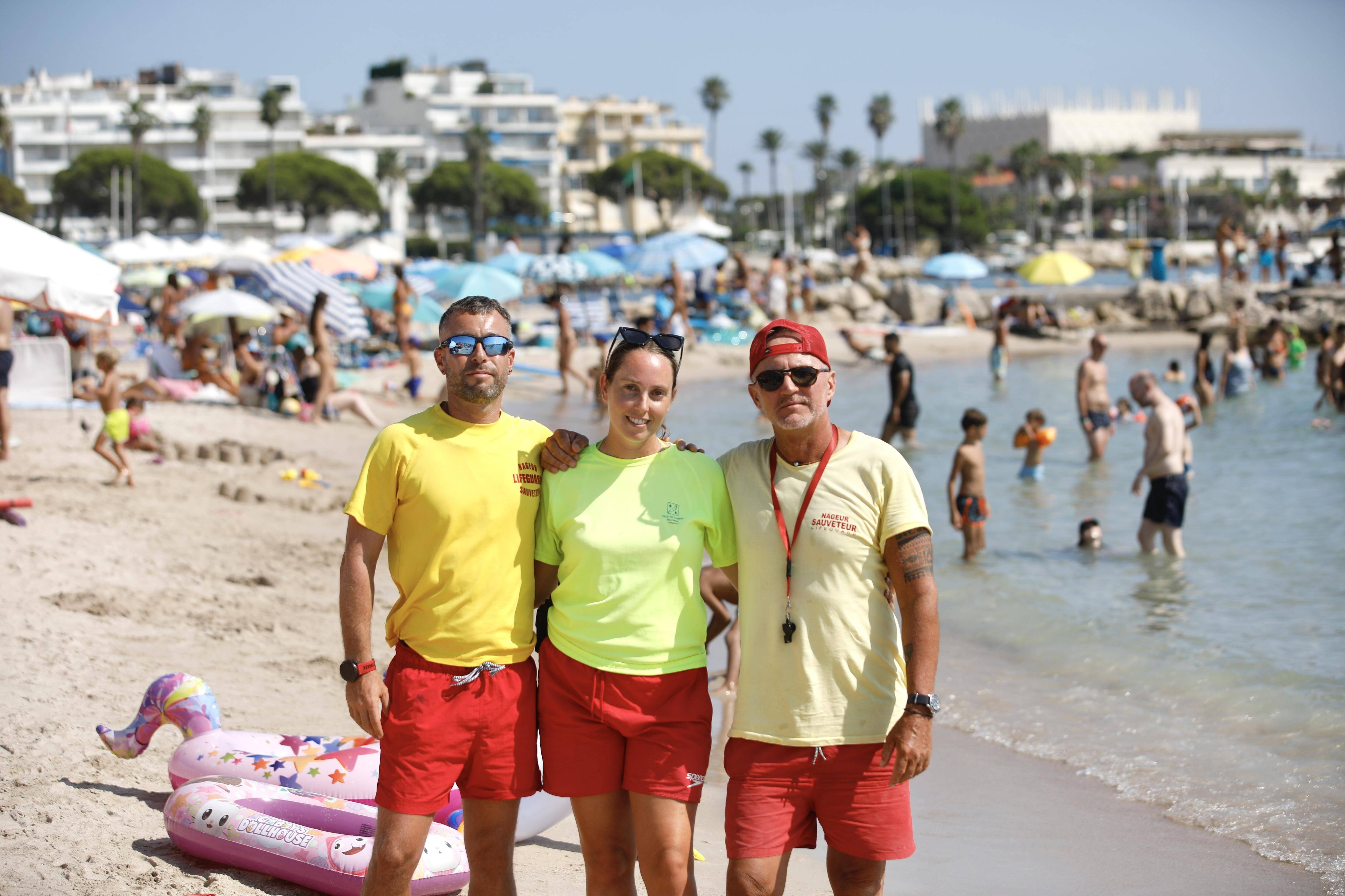 "Elle criait en anglais que sa maman était morte": comment une femme en train de se noyer a été sortie de l'eau par des sauveteurs ce lundi à Cannes