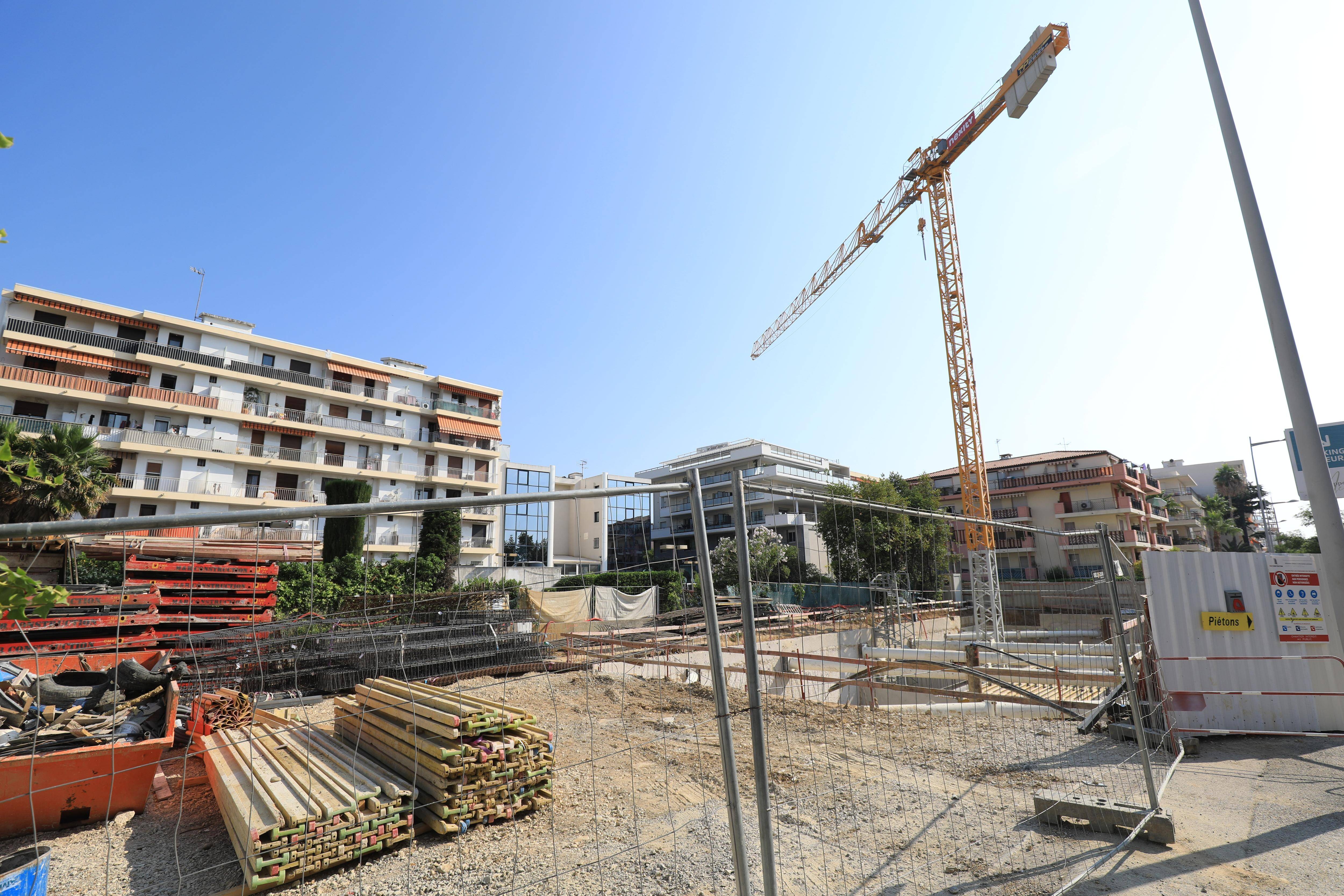 Le débat déchire les élus: construit-on trop de logements à Cagnes-sur-Mer?