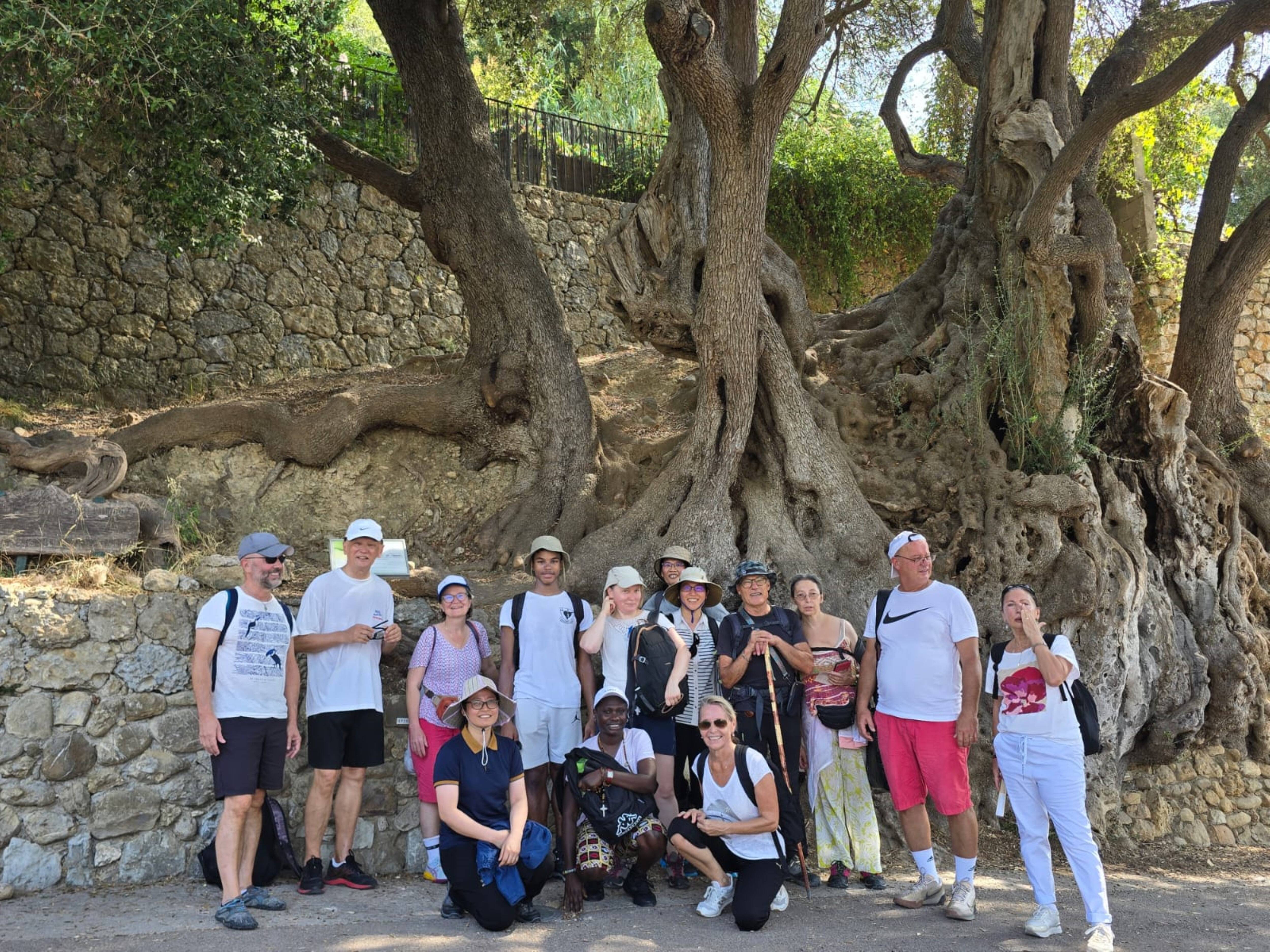 Ces 15 pèlerins ont marché dix heures pour rejoindre le sanctuaire Notre-Dame de Laghet