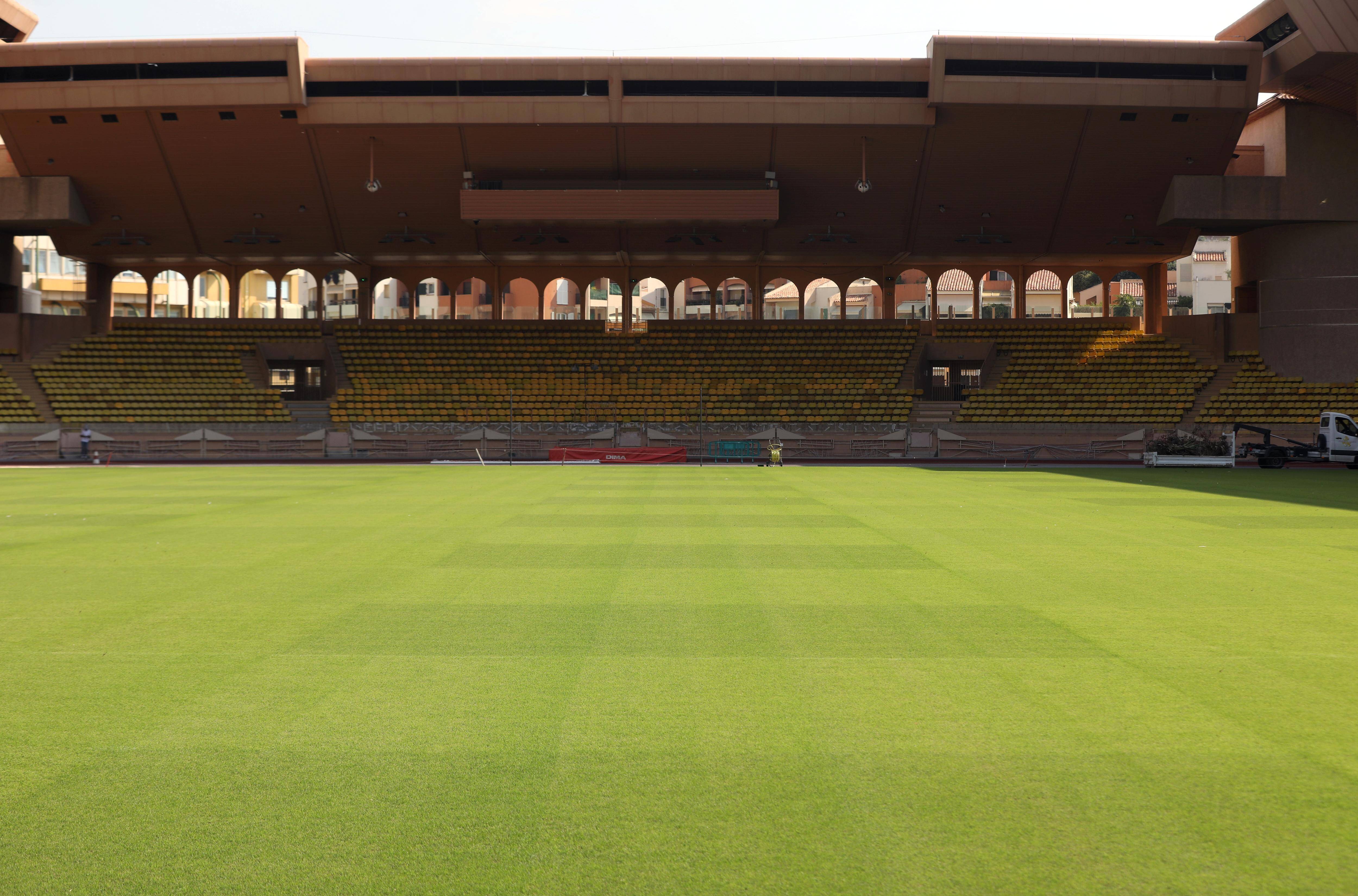À Monaco, le stade Louis-II expérimente une nouvelle pelouse tropicale