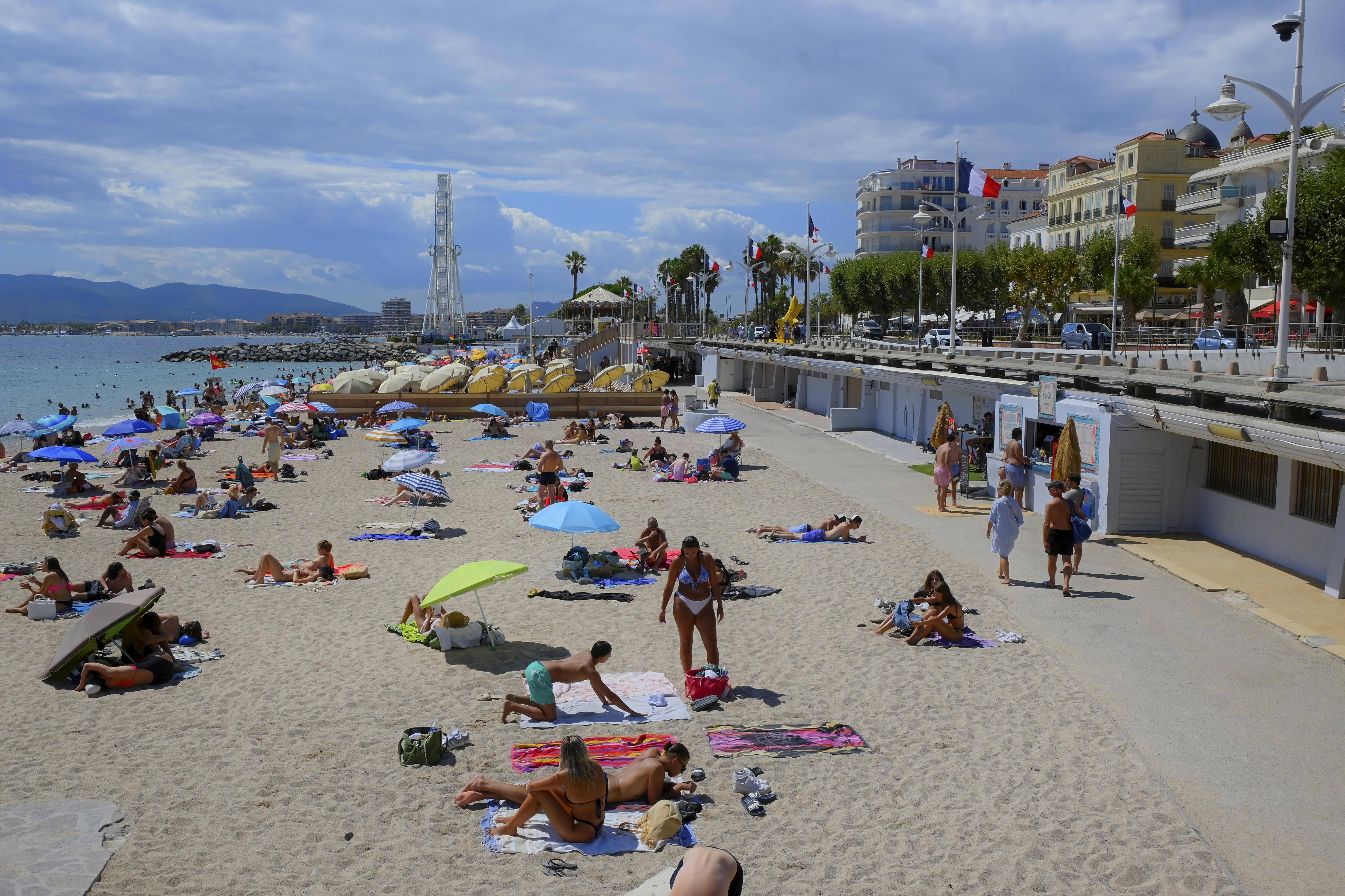 Un homme de 65 ans dans un état grave après un début de noyade à Saint-Raphaël
