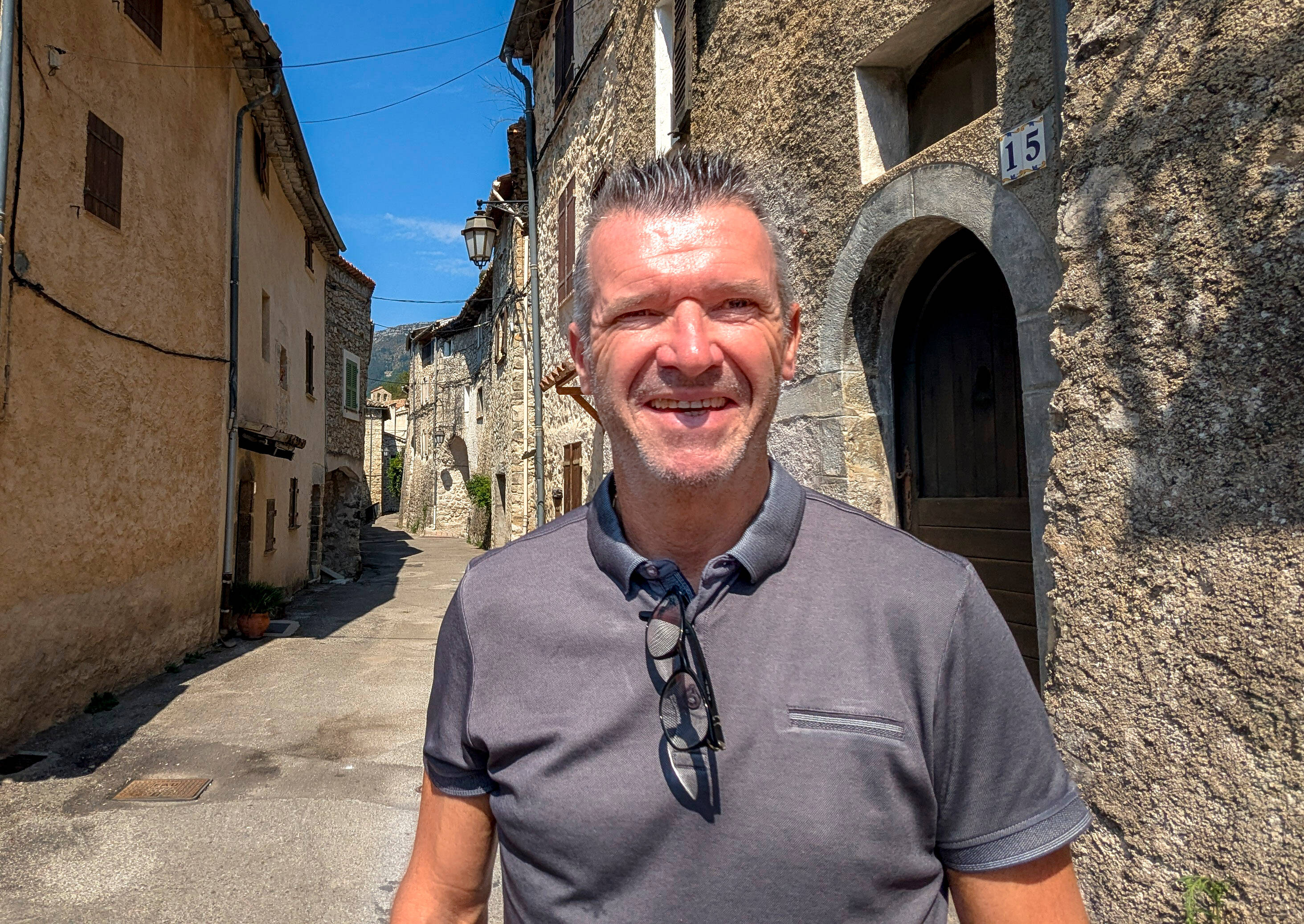 "Voir les gens heureux pousse à continuer": le maire de l'un des plus petits villages des Alpes-Maritimes dévoile ce qui le motiverait à se représenter en 2026