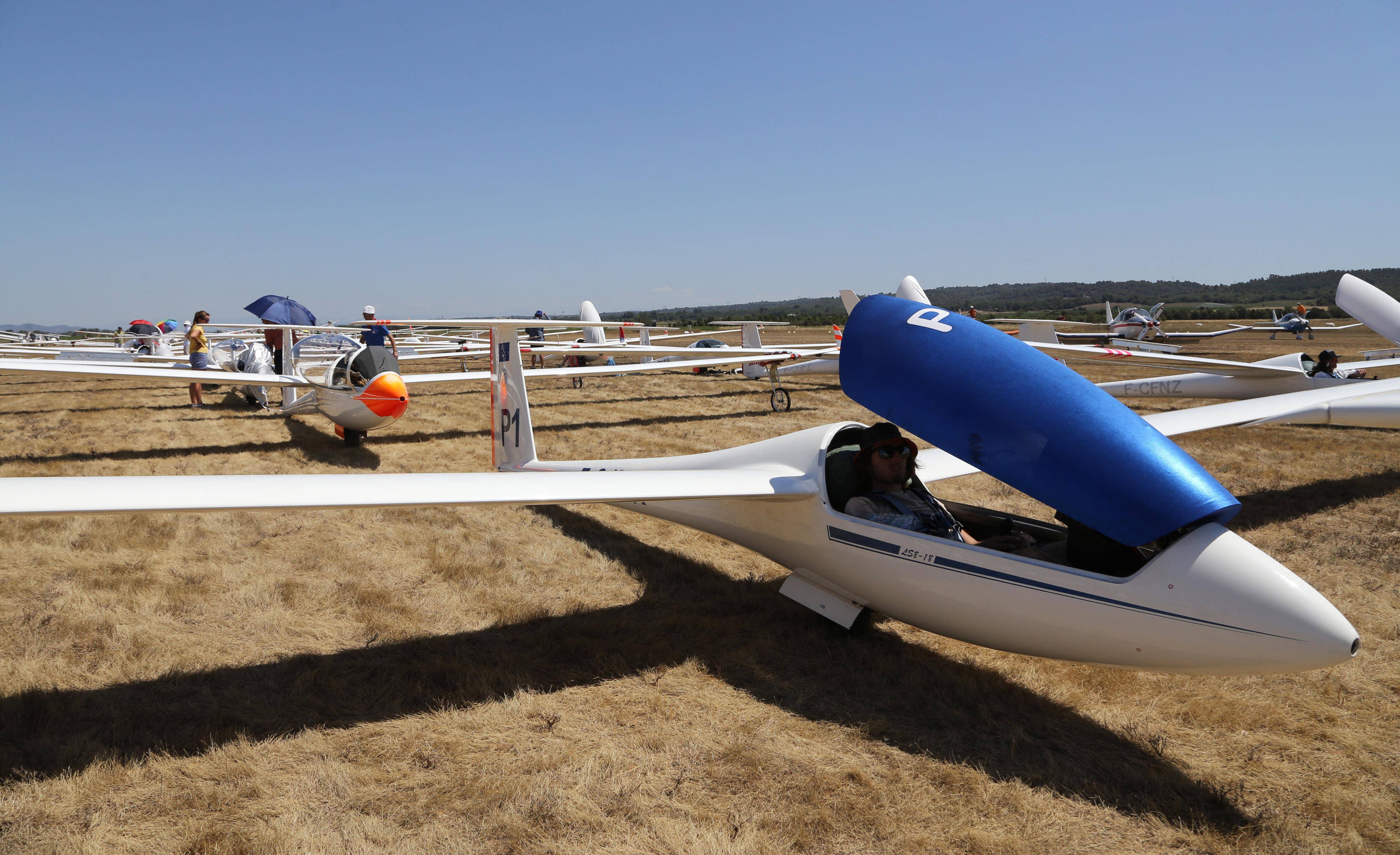 Deux morts dans le crash d'un avion et d'un planeur dans les Alpes-de-Haute-Provence