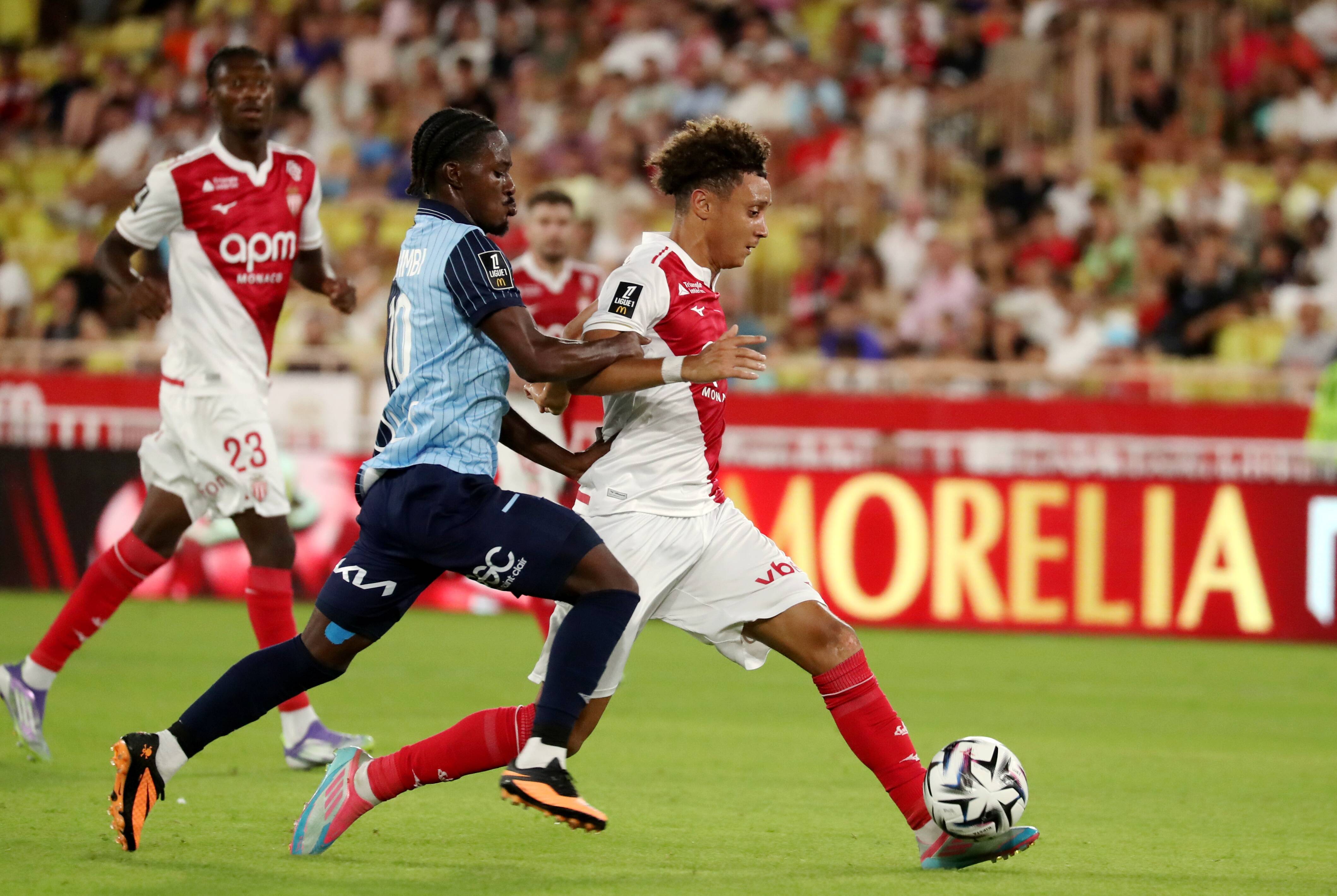 Le Bayer Leverkusen dégaine une offre pour Eliesse Ben Seghir