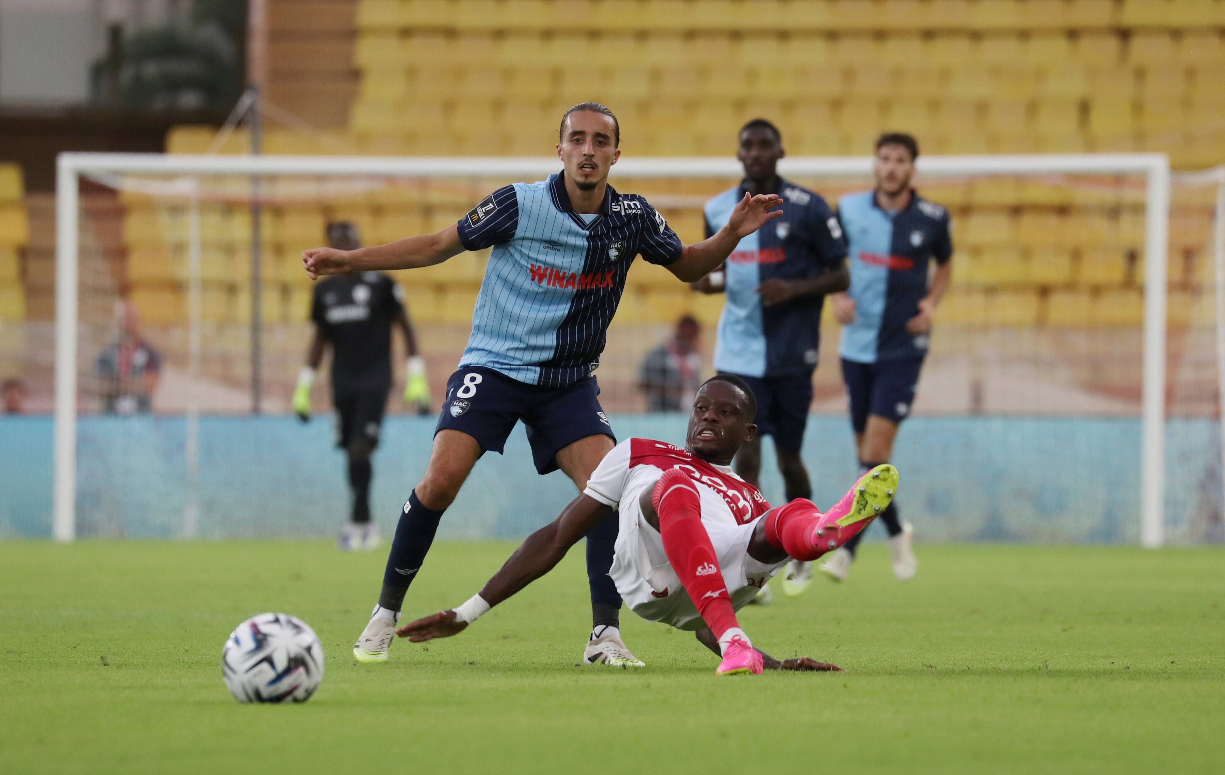 "Vous jouez à quoi?": la colère monte chez les supporters de l'AS Monaco au sujet de la vente probable de Denis Zakaria