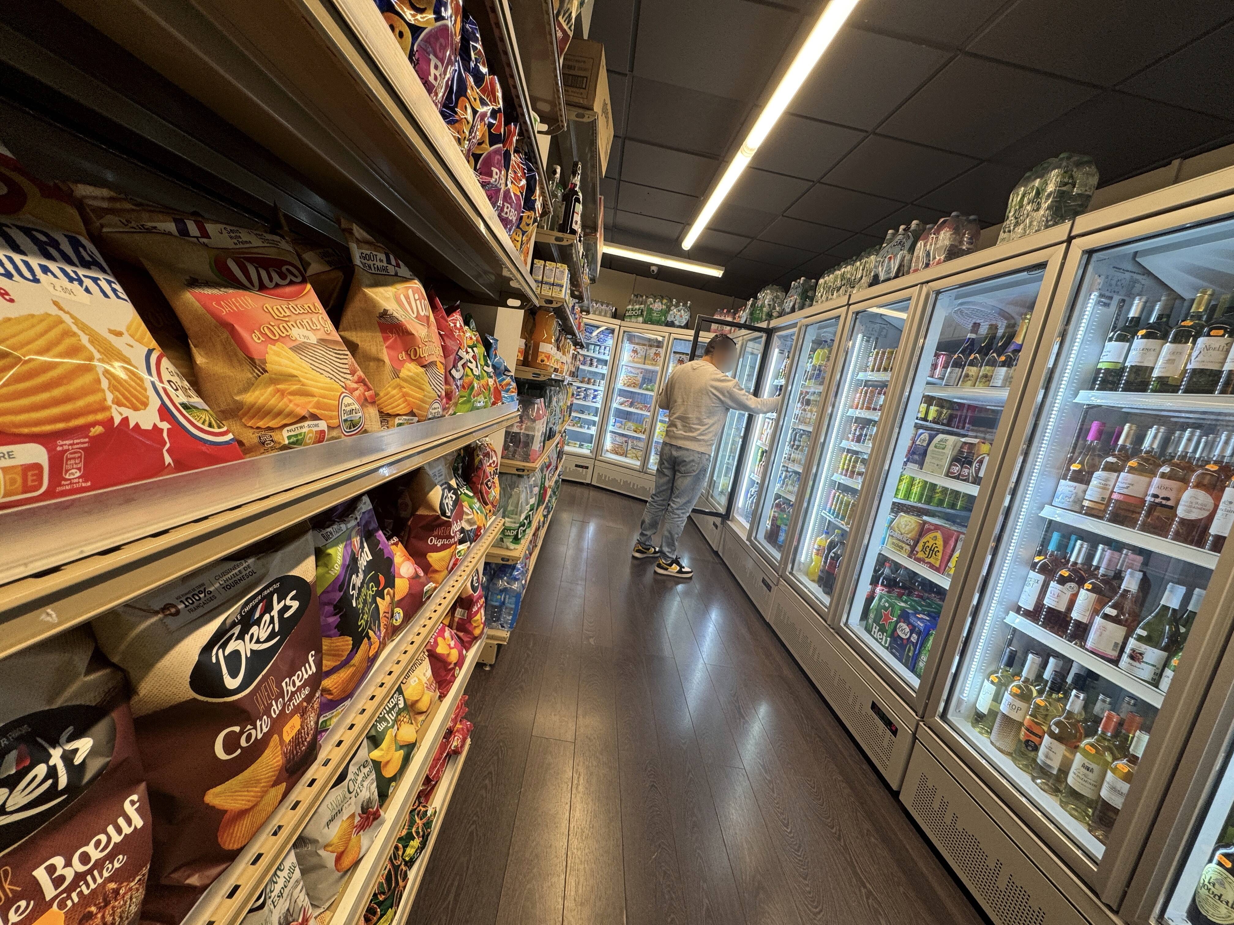 Plus d'alcool après 20h30: à Six-Fours, la ville a repris un arrêté pour fermer certaines épiceries la nuit