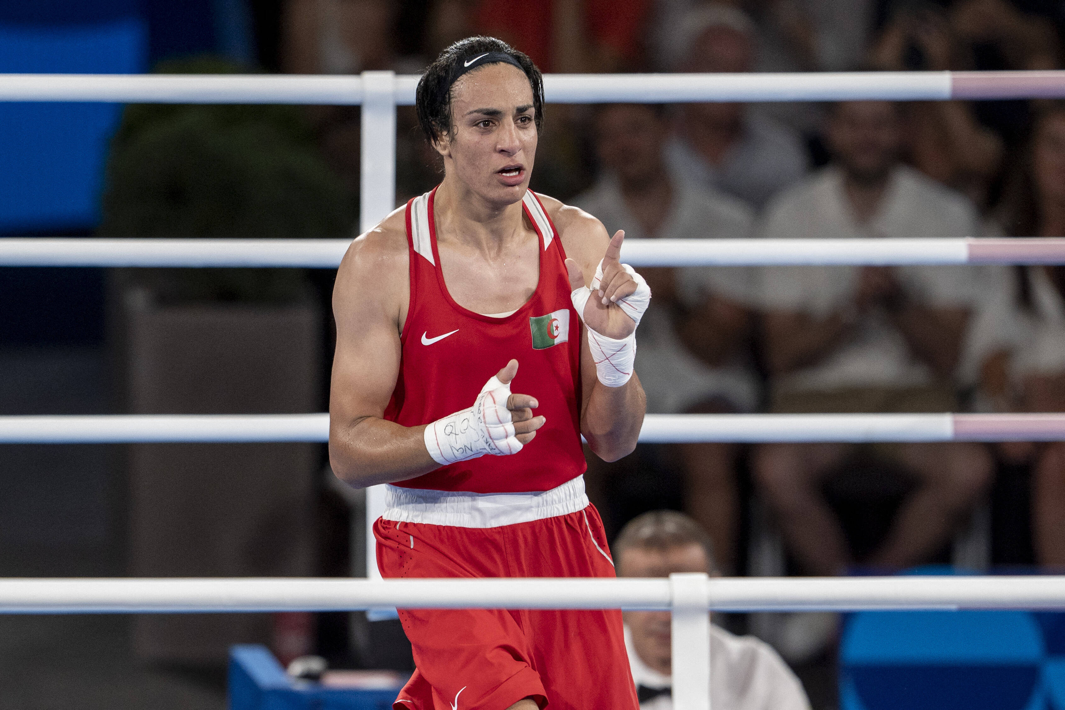 "Imane n'a pas seulement quitté Nice, elle a quitté le monde de la boxe": après la médaille d'or olympique et les polémiques, la boxeuse Imane Khelif a raccroché les gants