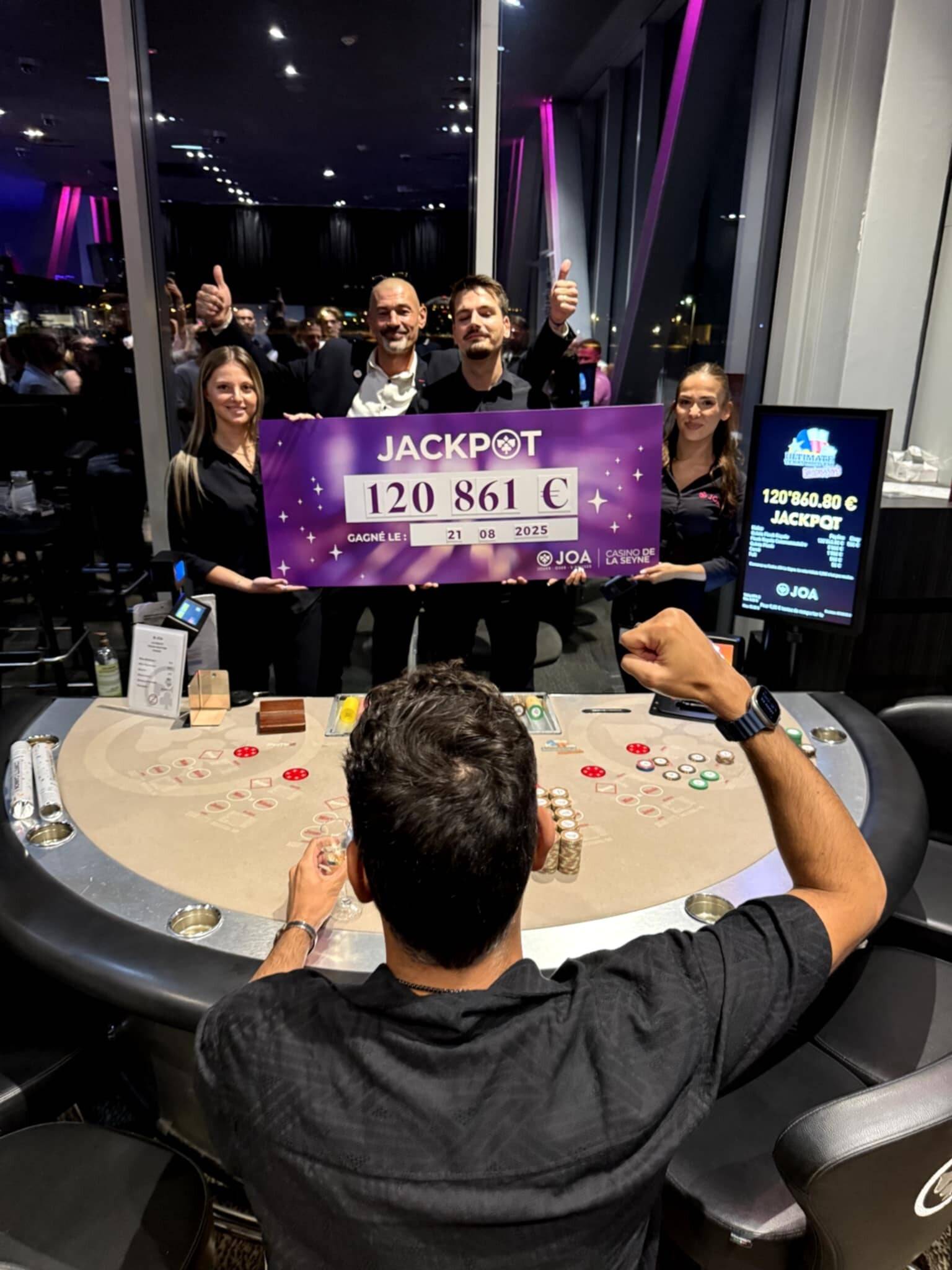 Il décroche la "Main ultime": grâce à une quinte flush royale, un Varois remporte 120.000 au casino