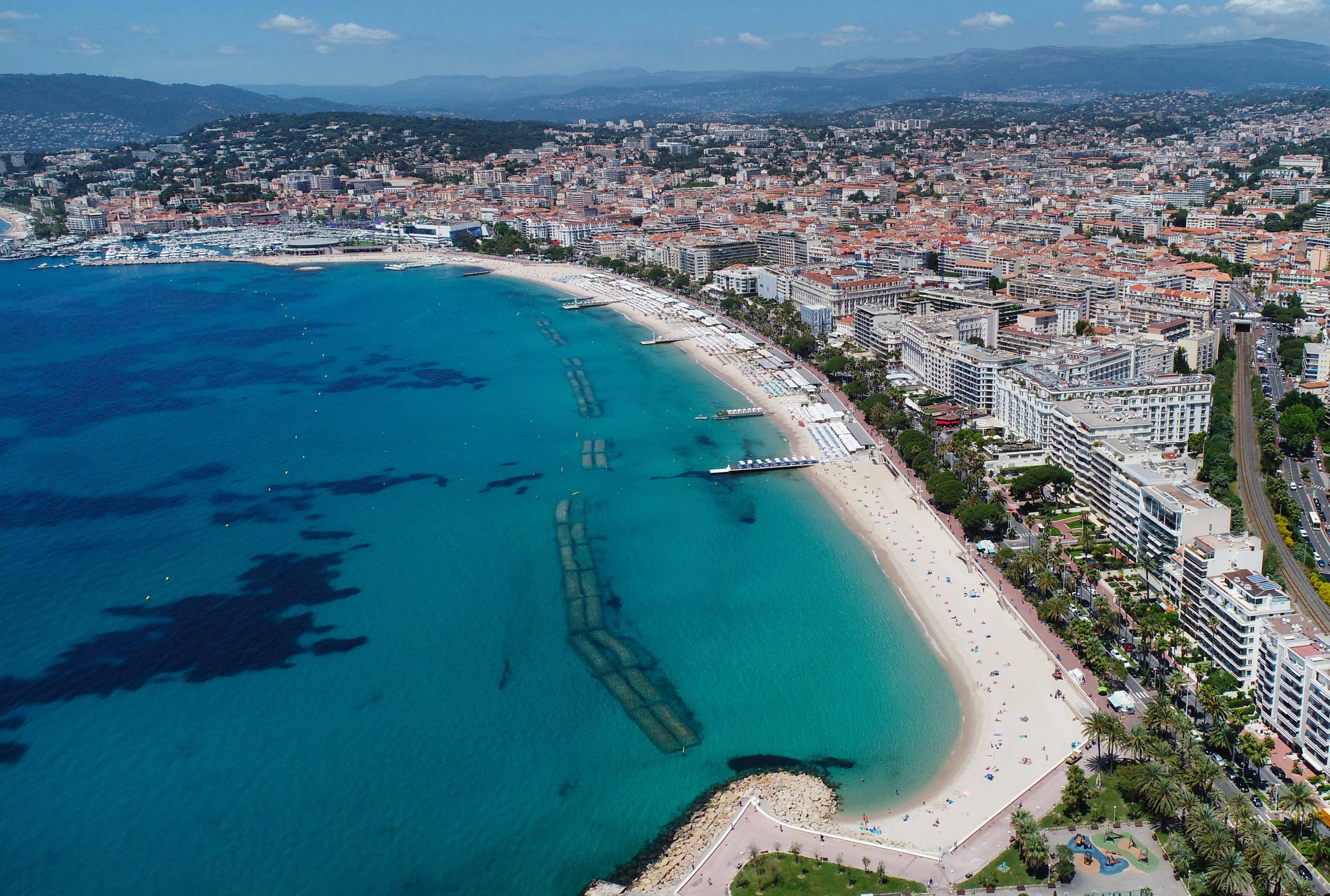 Le gang de voleurs de montres qui avaient dépouillé un touriste à Cannes s'apprêtait à repasser à l'action: récit de la traque et de leur interpellation