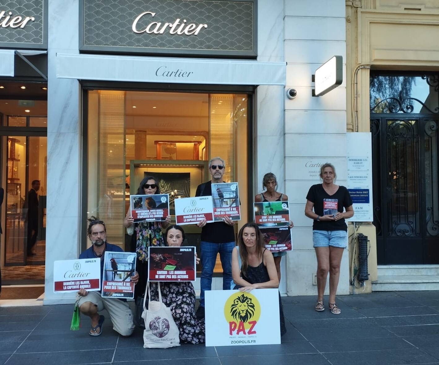 Que faisaient des militants de défense de la cause animale devant une bijouterie de Nice?