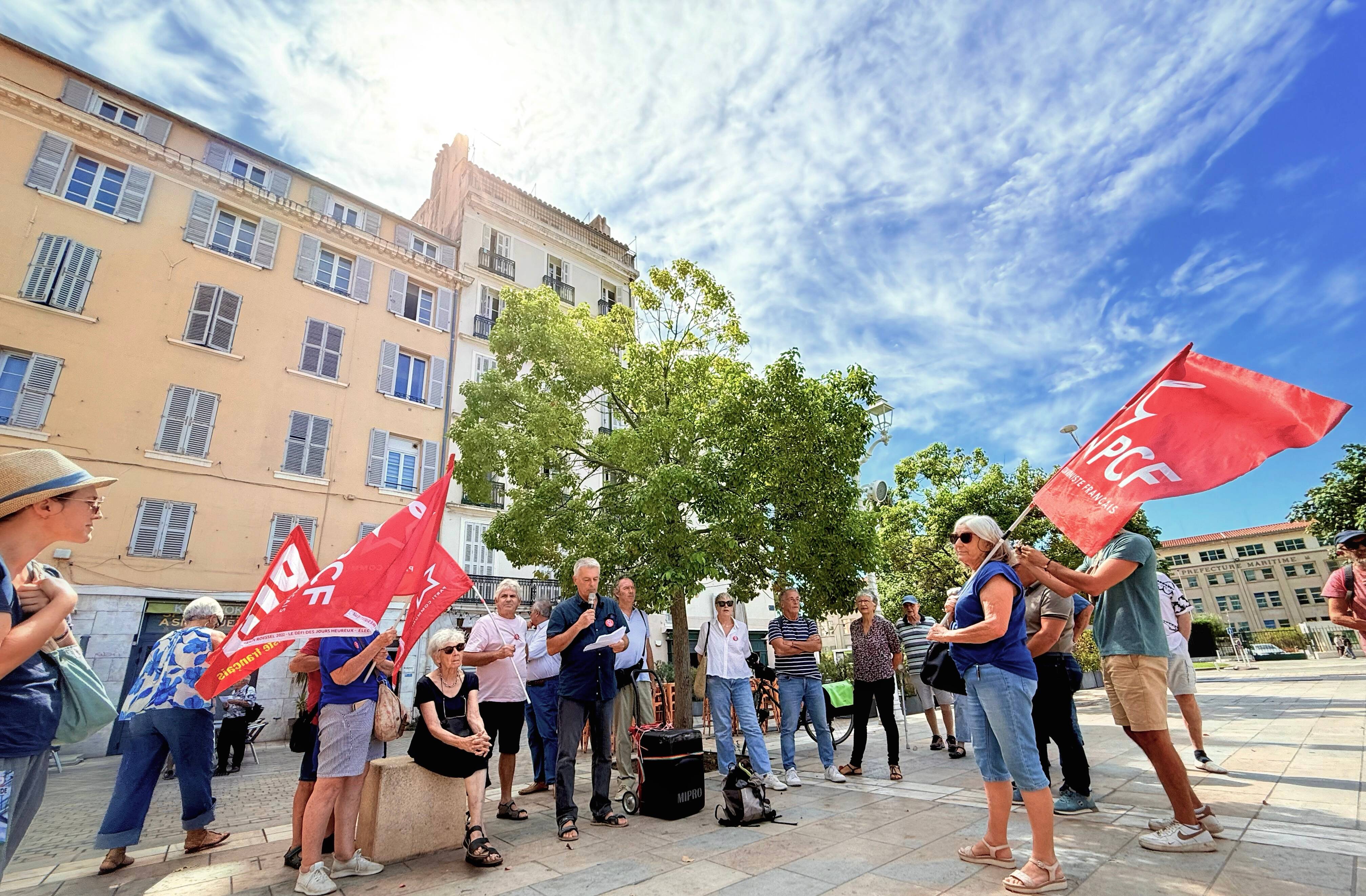 Les partis de gauche mobilisés contre le sommet franco-allemand qui se déroule à Toulon