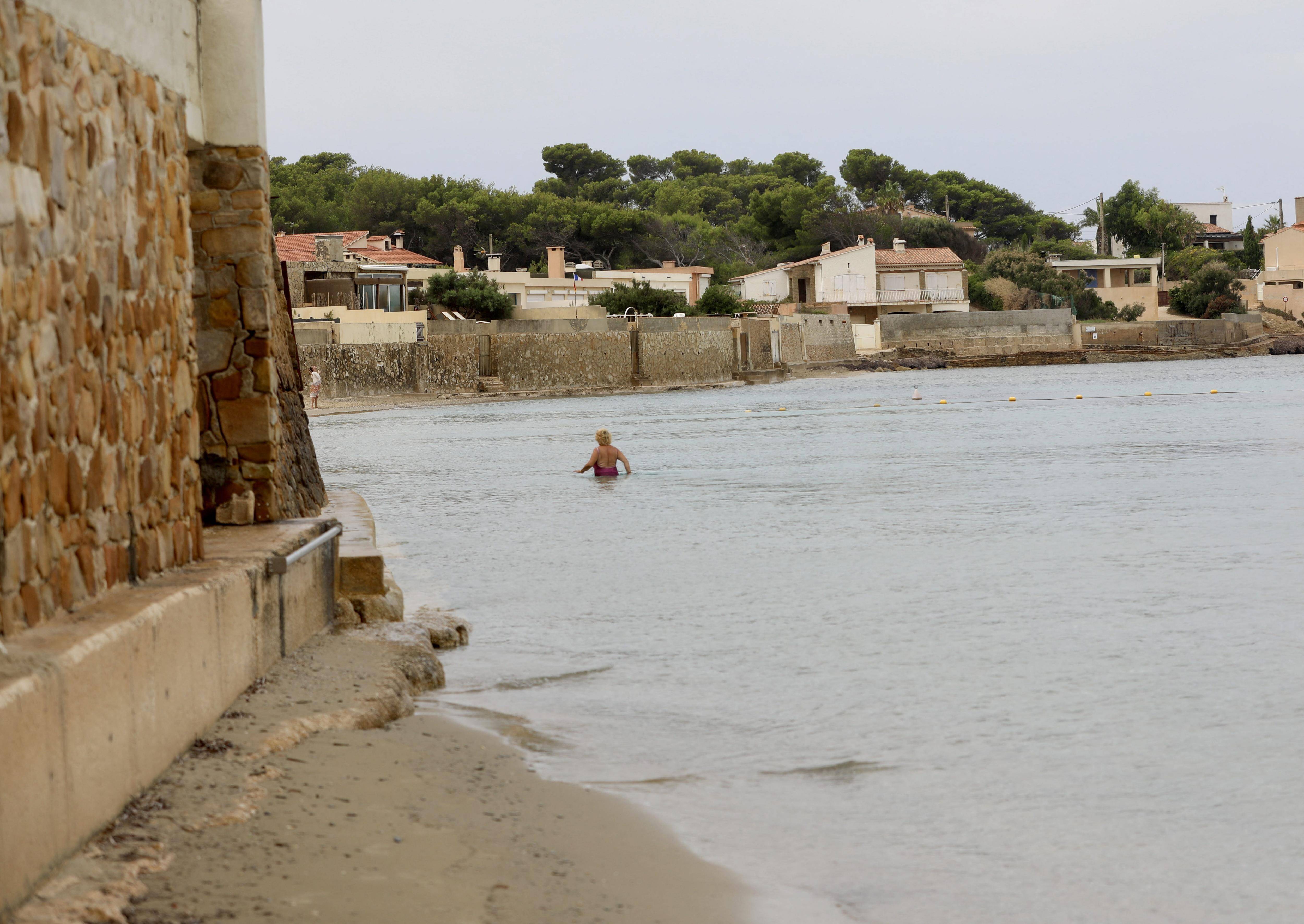 Plus de 4.200 logements vendus récemment sur le littoral méditerranéen exposés au risque de submersion ou d'érosion d'ici 2050, voici comment savoir si vous êtes concerné