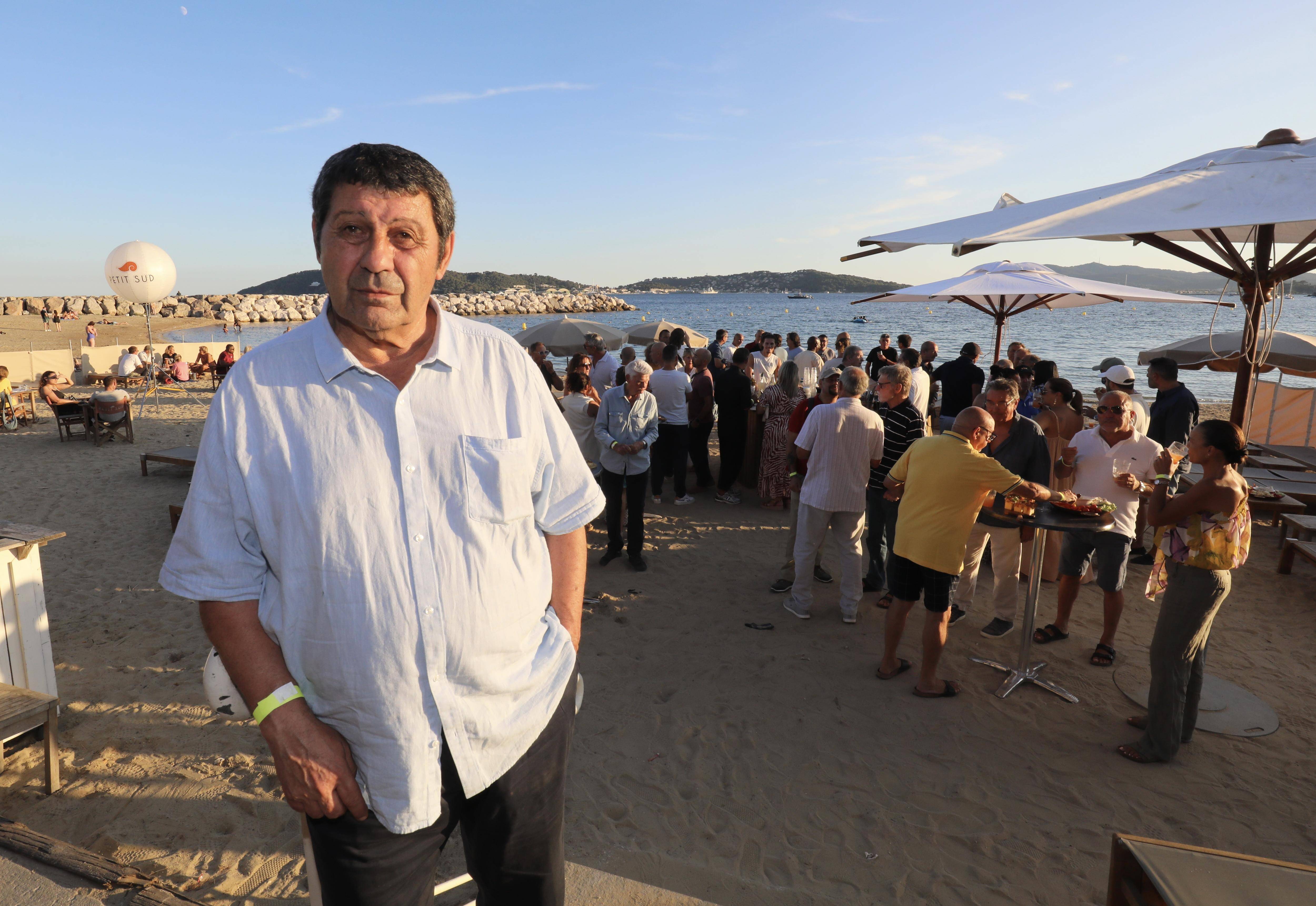 "Monaco c'est mon club, c'est ma vie, c'est ma passion": rencontre avec Delio Onnis, meilleur buteur de l'histoire du championnat de France de football