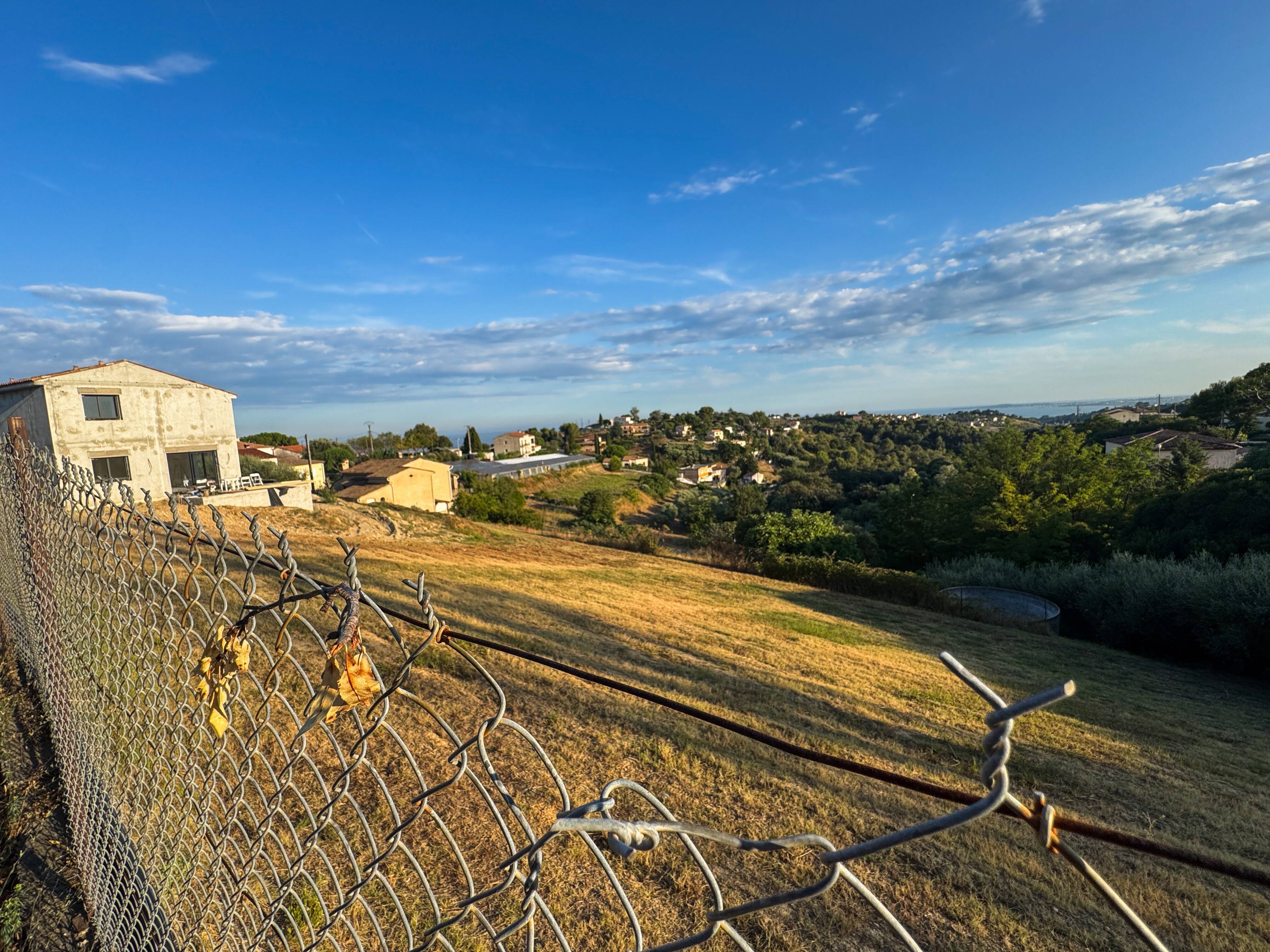 "Elle aura la hauteur d'un immeuble de 5 à 6 étages": ce havre de paix dérangé par une antenne-relais à Saint-Laurent-du-Var