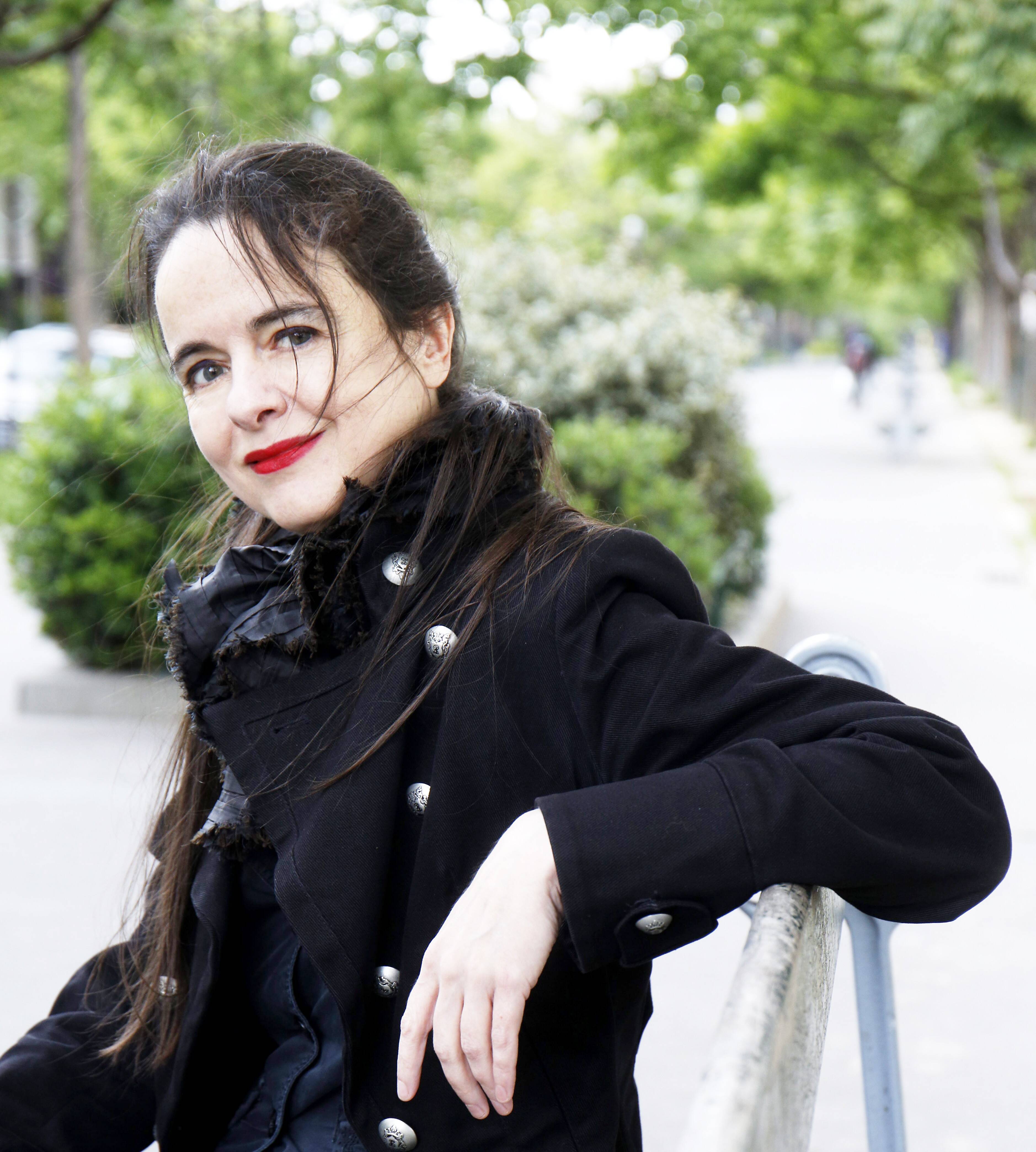 Rentrée littéraire: avec "Tant mieux", Amélie Nothomb signe un hommage bouleversant à sa mère