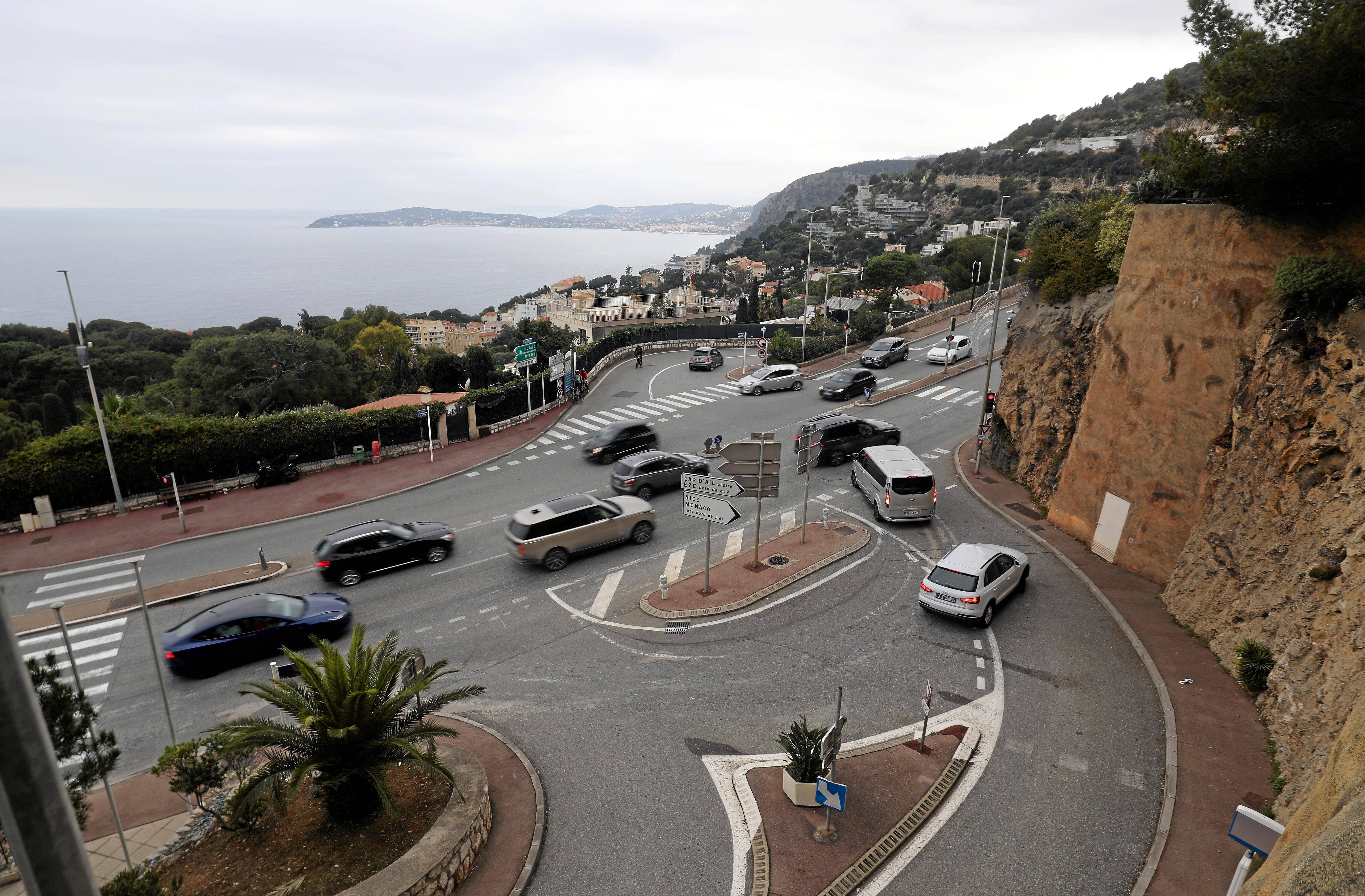 La Moyenne Corniche réduite à une voie pendant 18 mois pour la construction d'un immeuble entre Monaco et Nice