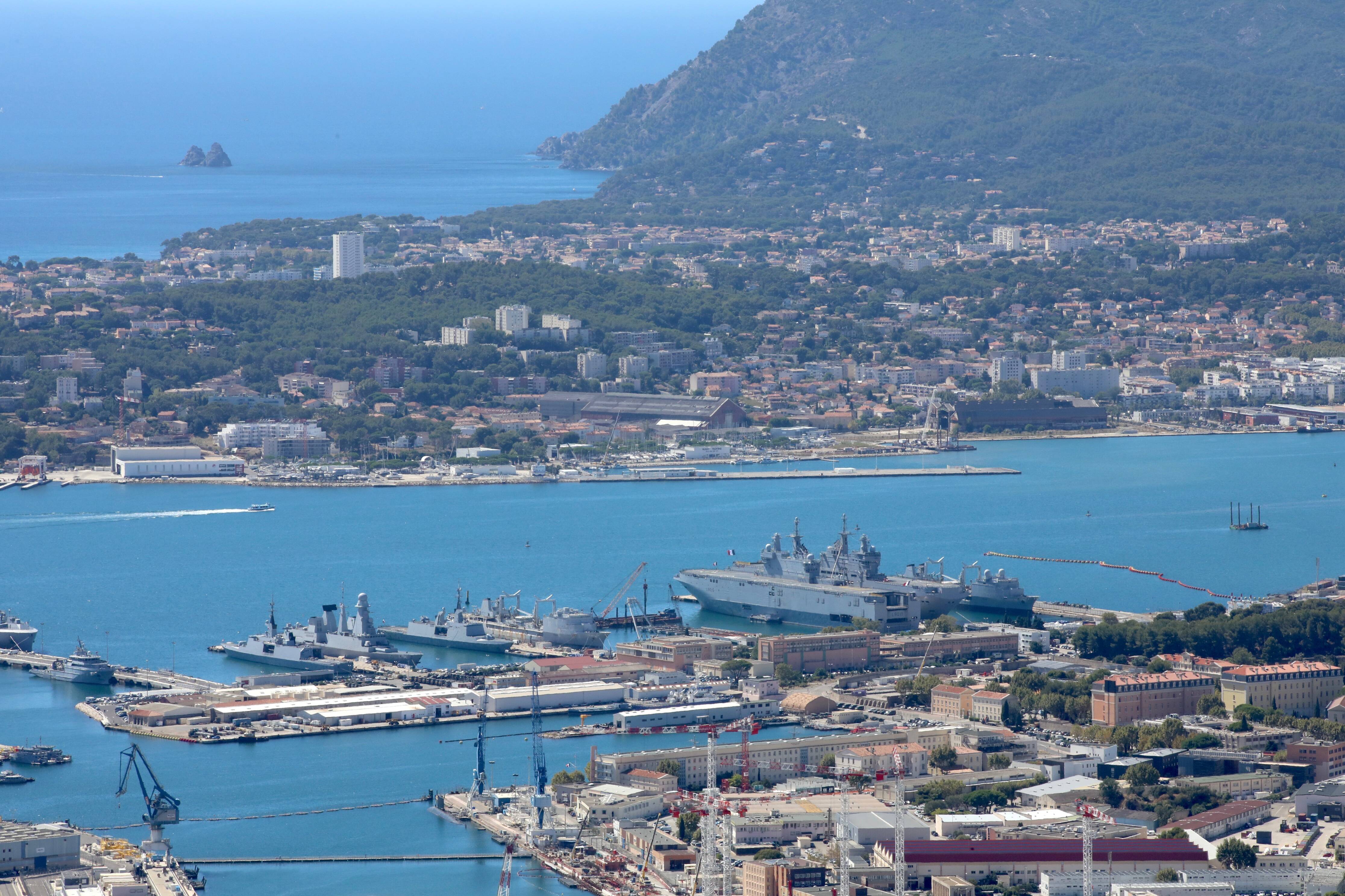 Un chantier interrompu sur la base navale de Toulon après un accident qui a blessé quatre salariés