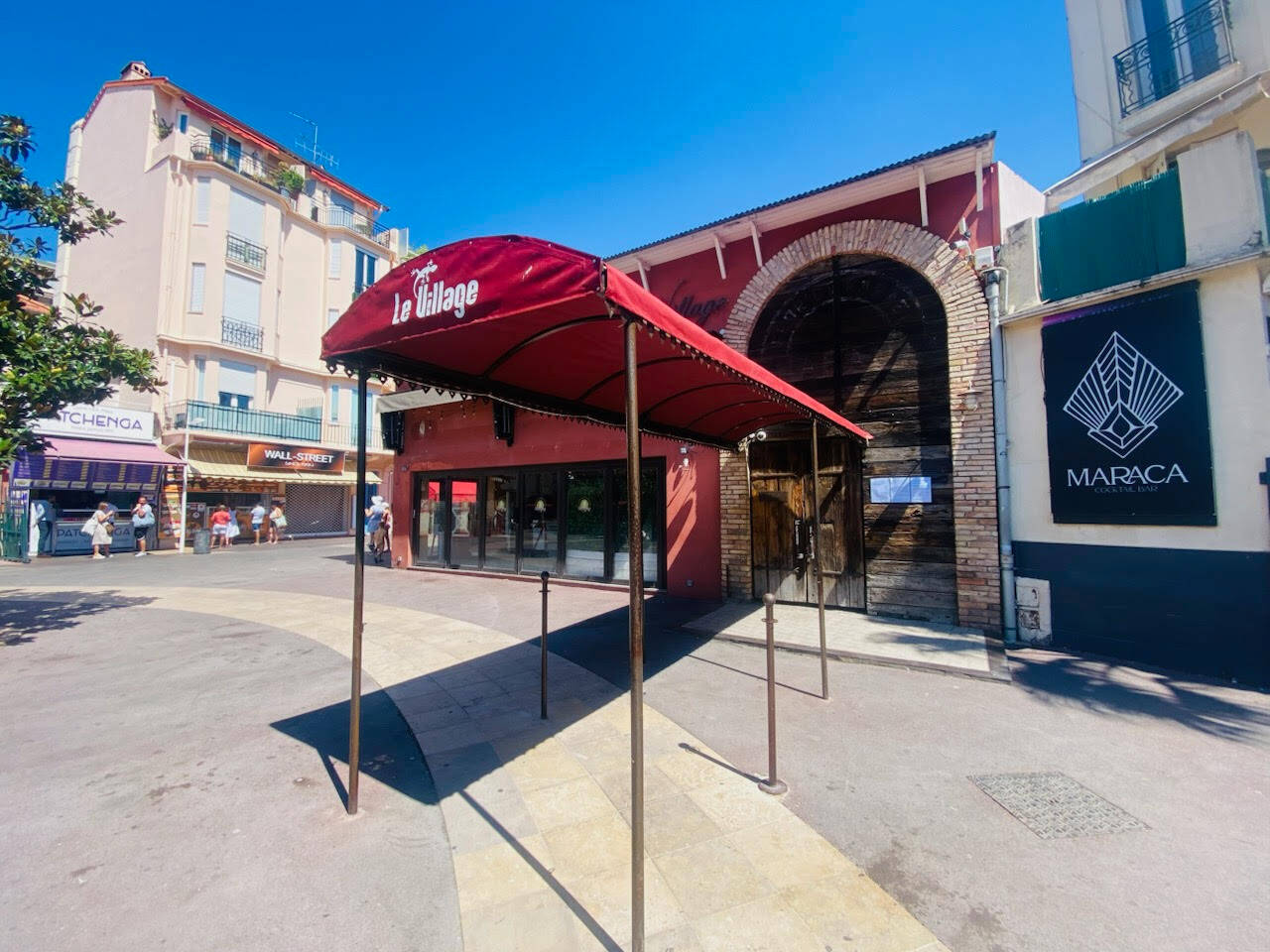 La boîte de nuit Le Village à Juan-les-Pins a rouvert après quinze jours de fermeture administrative