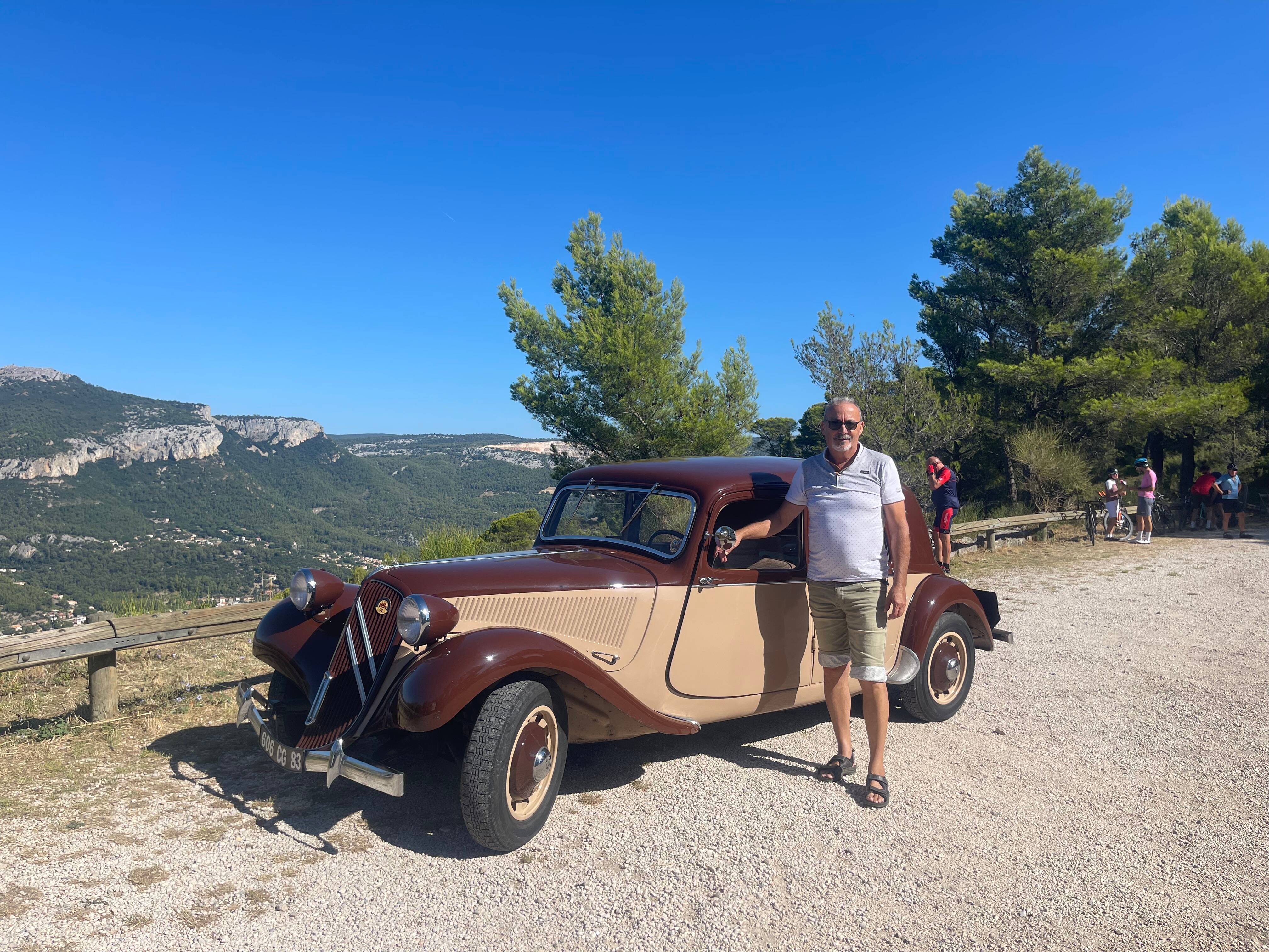"Ma voiture est comme un membre de ma famille": rencontre avec un habitué de l'ascension du Faron à Toulon