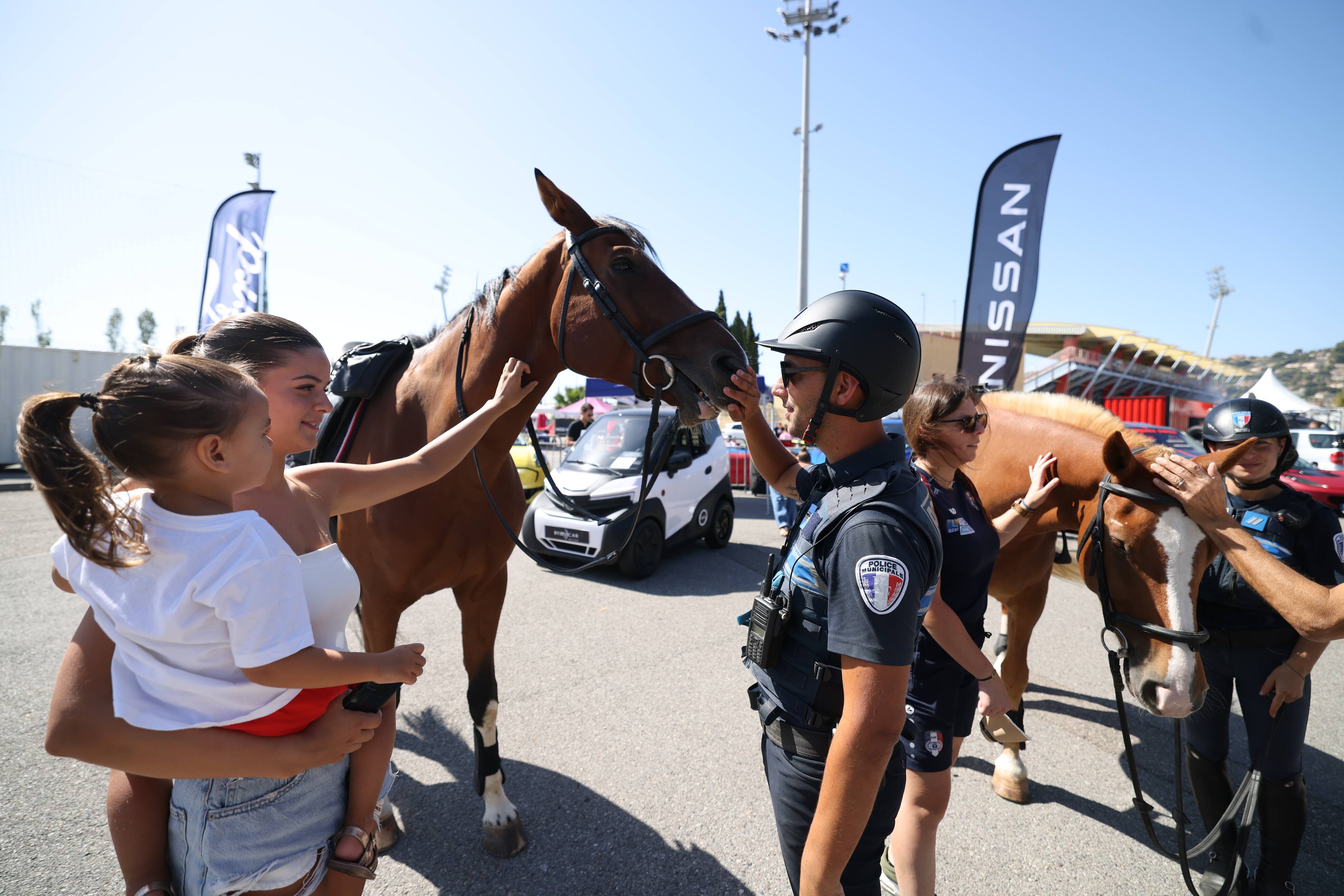 Une journée pour les orphelins de la police nationale au stade des Arboras à Nice