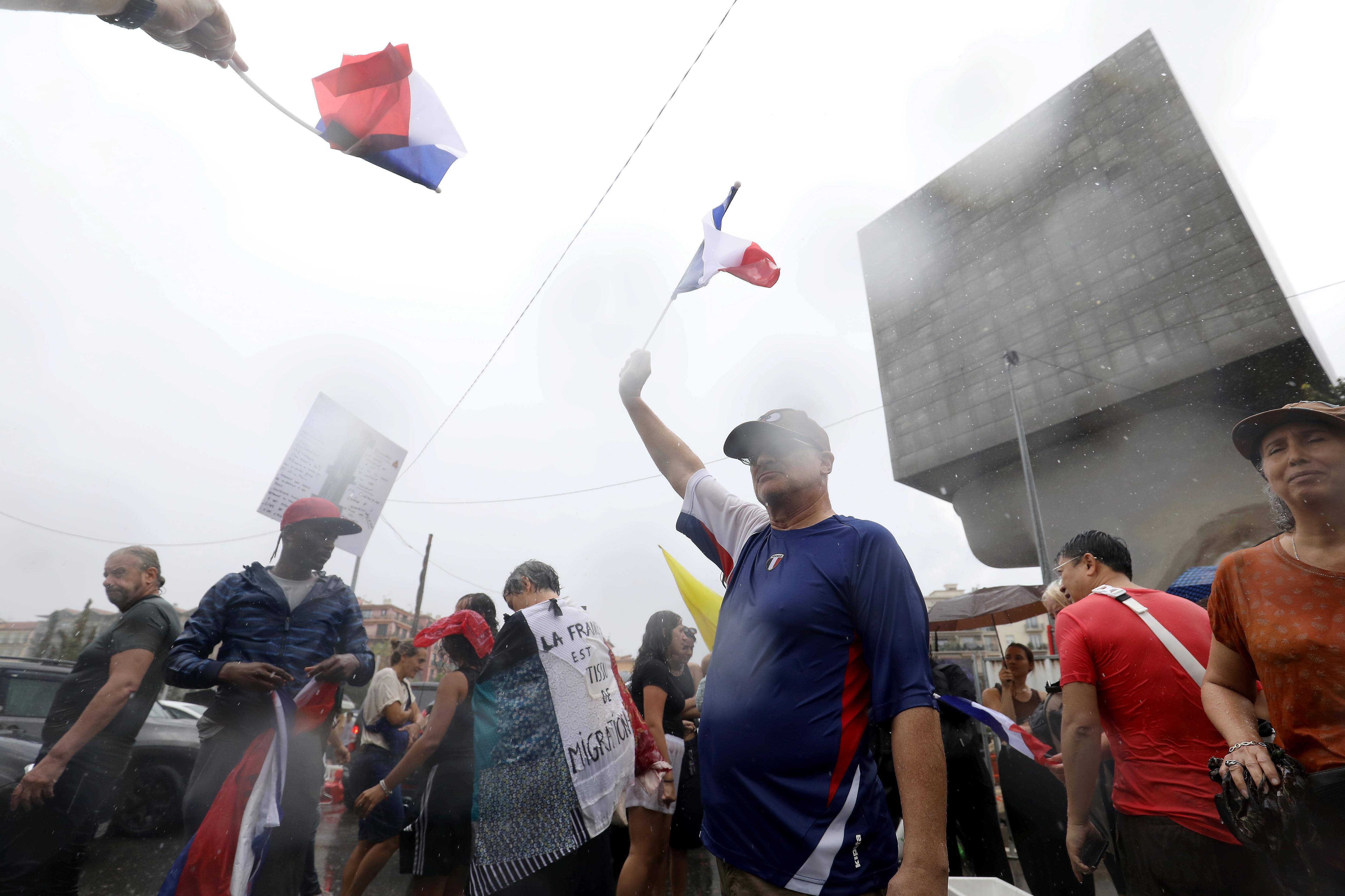 "Une multiplicité d'acteurs réunis dans leur diversité": le regard d'une spécialiste des mouvements sociaux sur le mouvement "Bloquons tout"