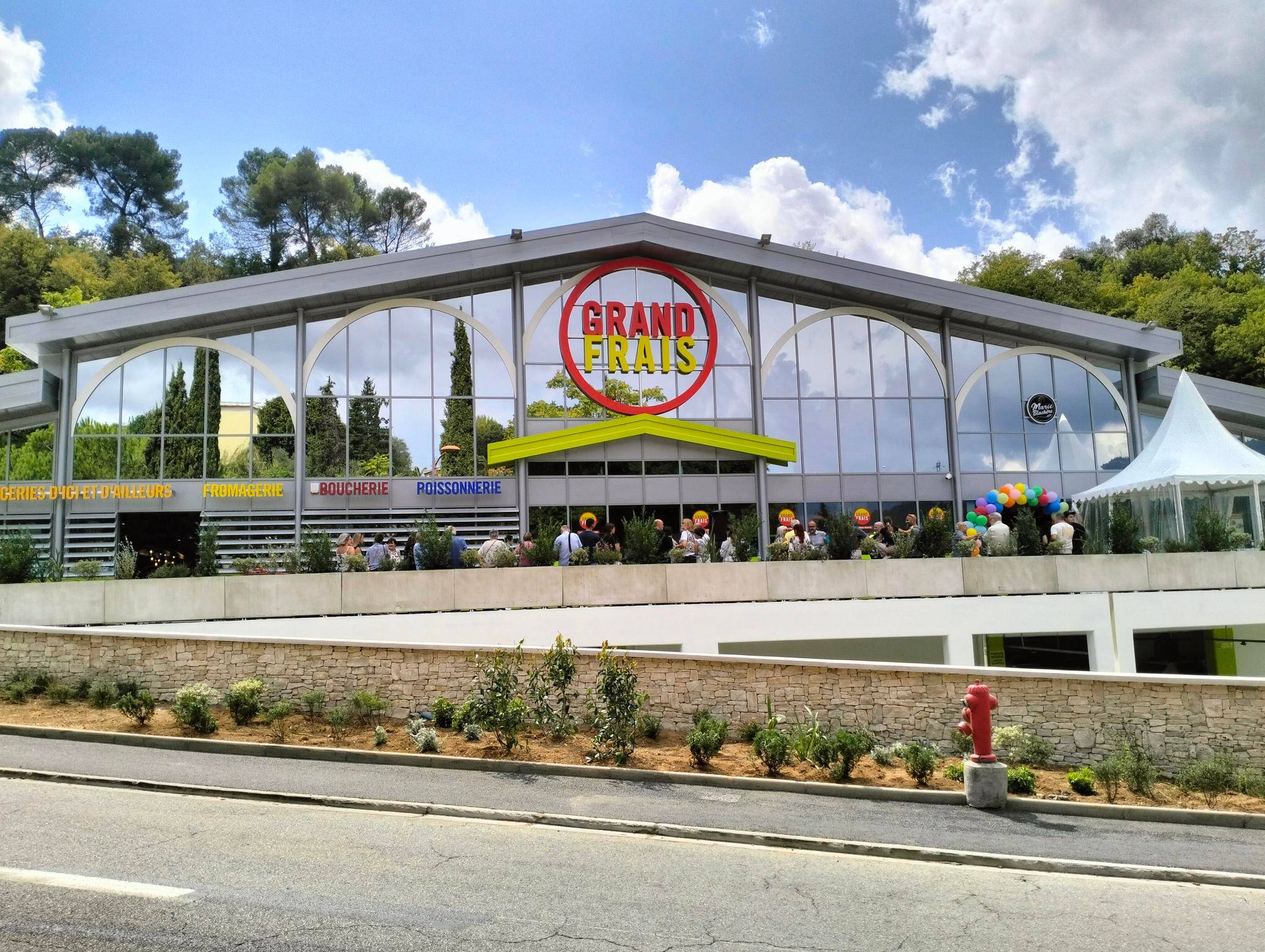 Cette célèbre enseigne de produits frais vient d'ouvrir ses portes à La Trinité