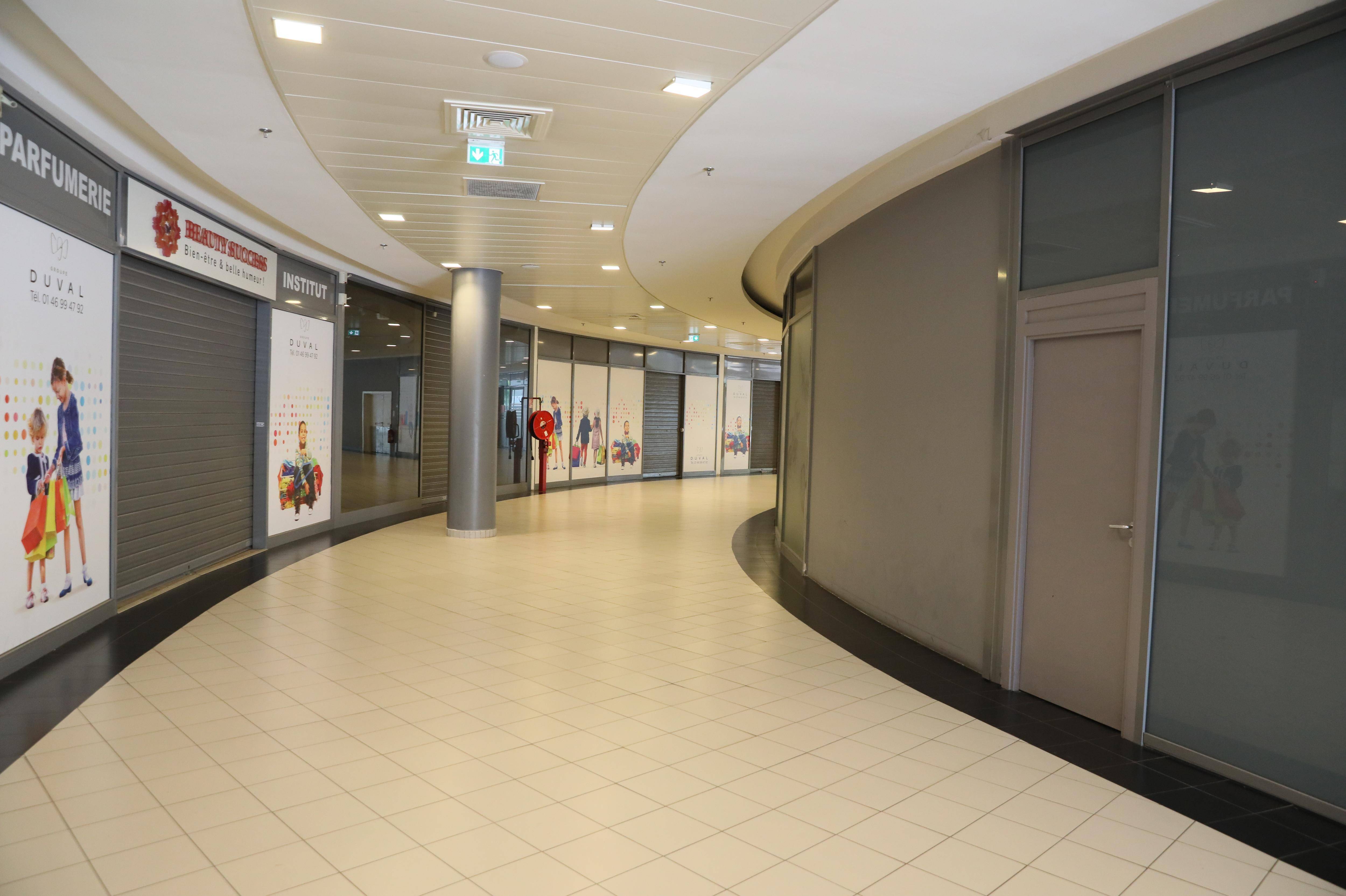 "Elle est complètement morte": comment cette galerie commerciale d'Antibes s'est transformée en fiasco