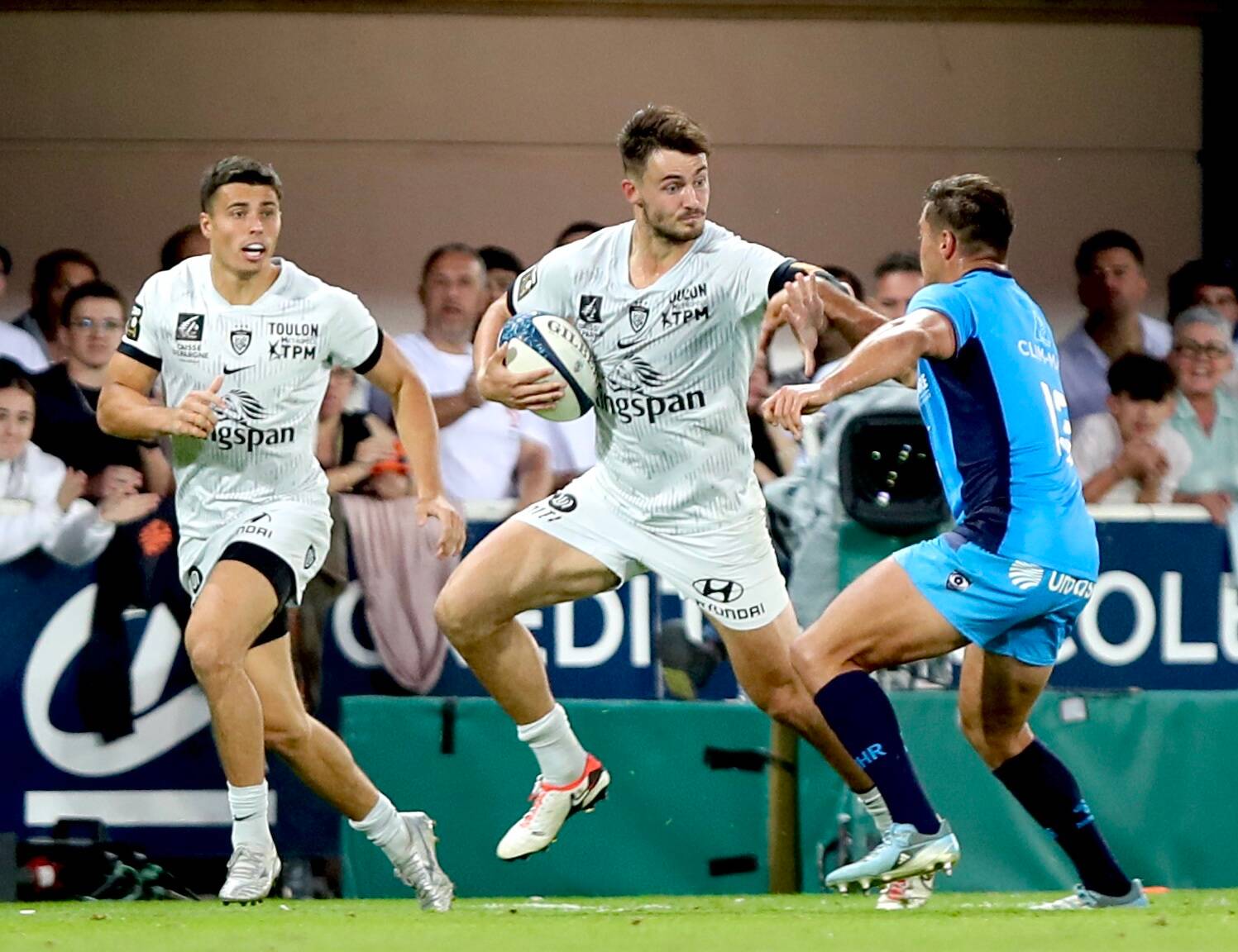 "Un premier pas vers ce que j'aspire à faire", les confessions du prometteur Oliver Cowie, titulaire avec le RCT face à Castres